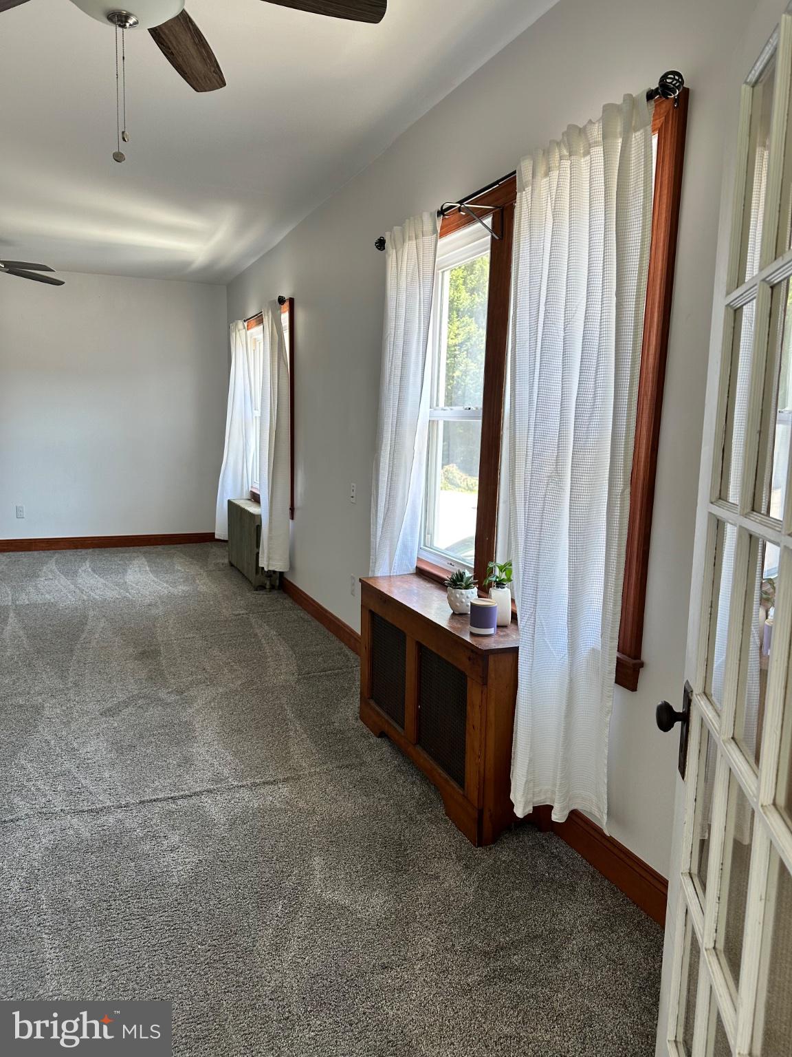 29 E GLOUCESTER PIKE 29 B