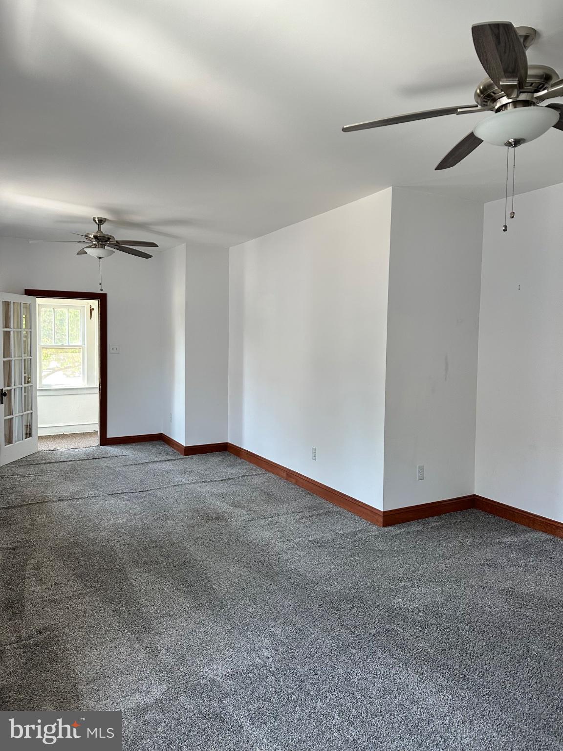 29 E GLOUCESTER PIKE 29 B