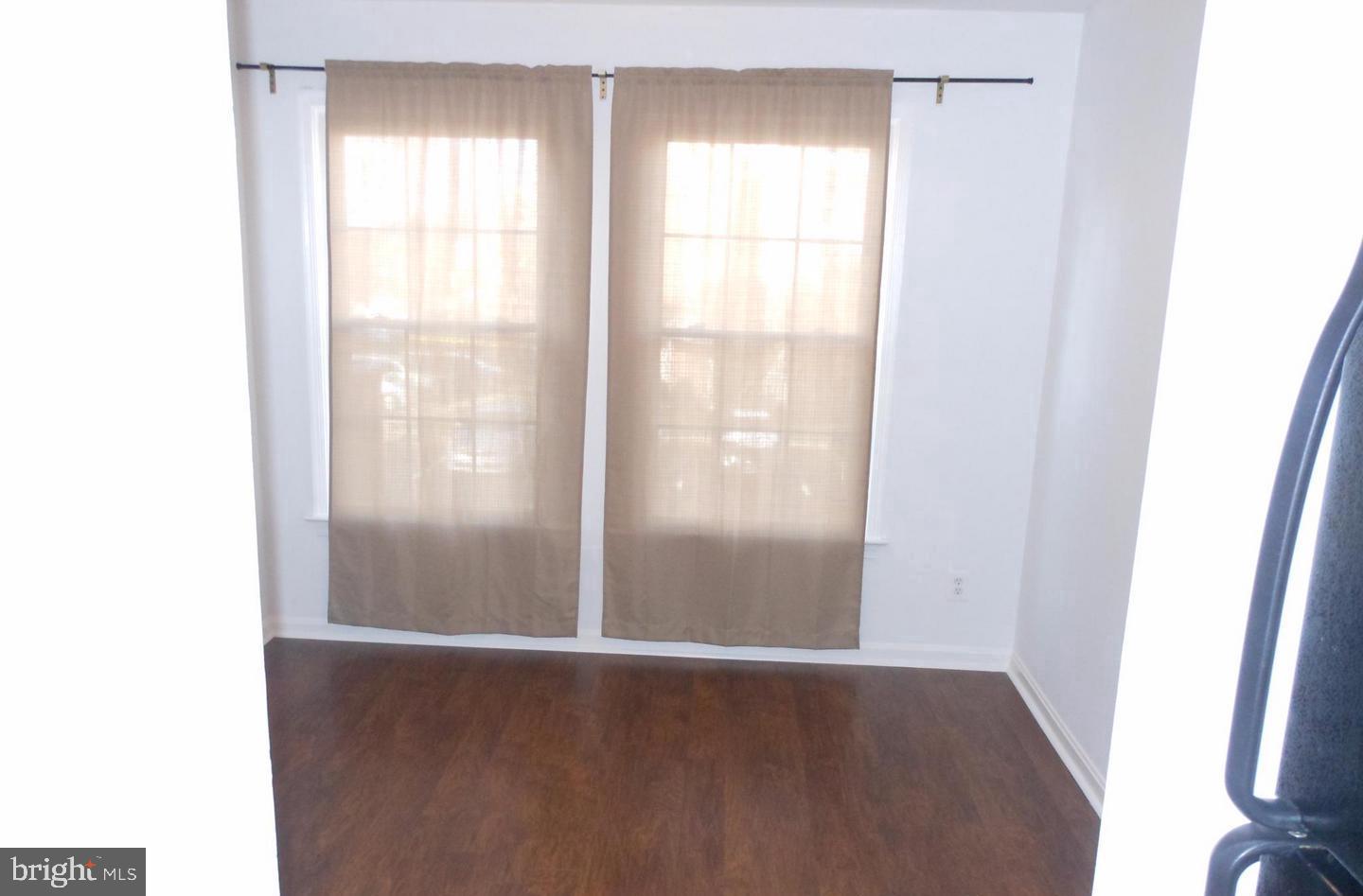 SOMERSET AT WESTRIDGE CO - Residential Lease