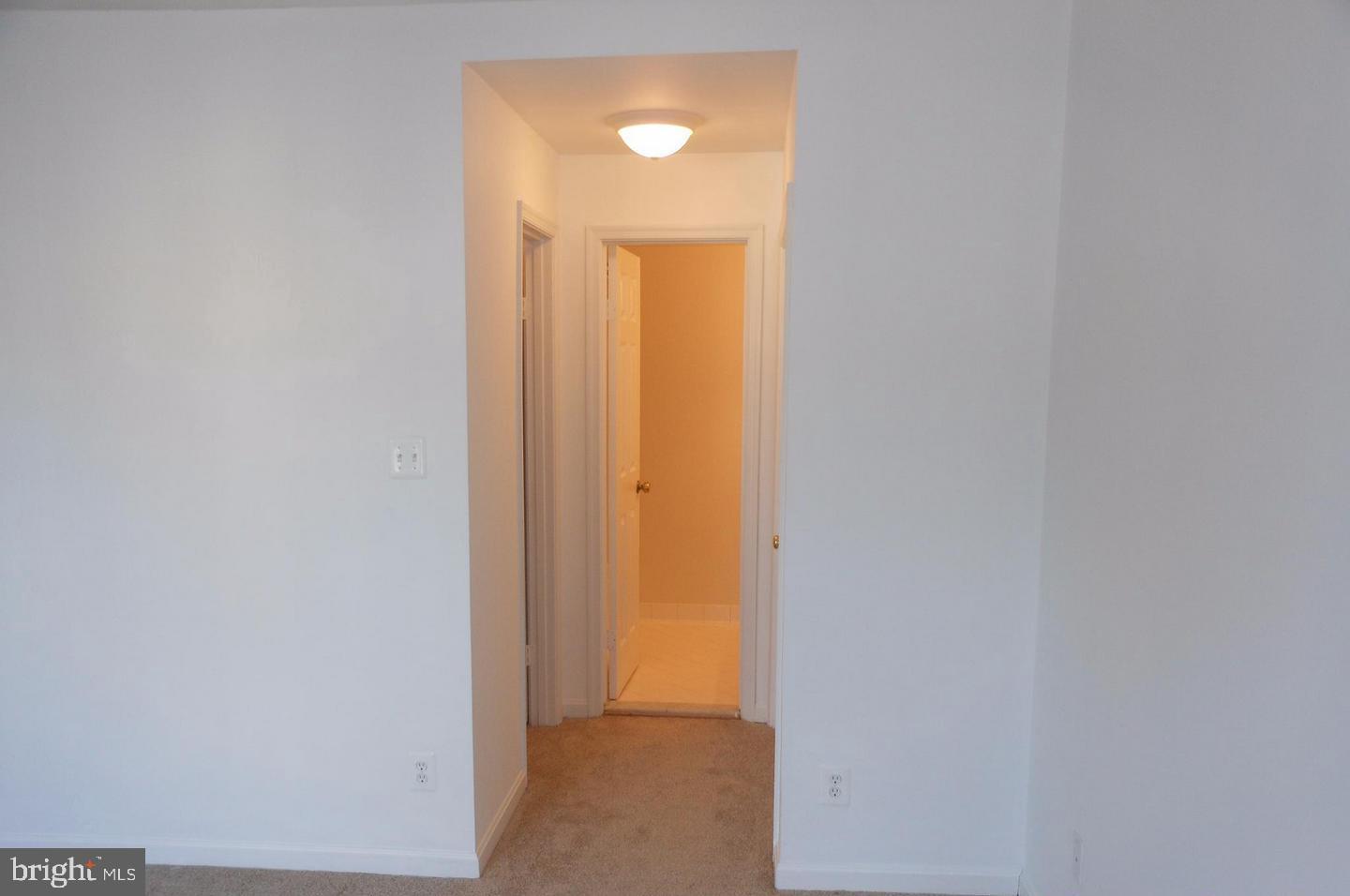 SOMERSET AT WESTRIDGE CO - Residential Lease