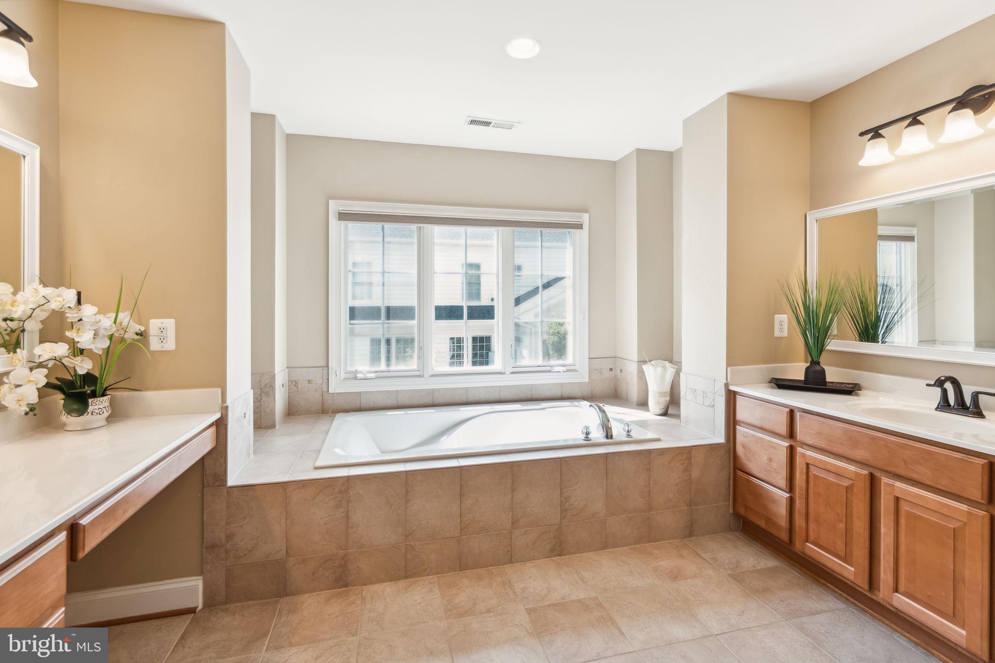 LORTON VALLEY NORTH - Residential