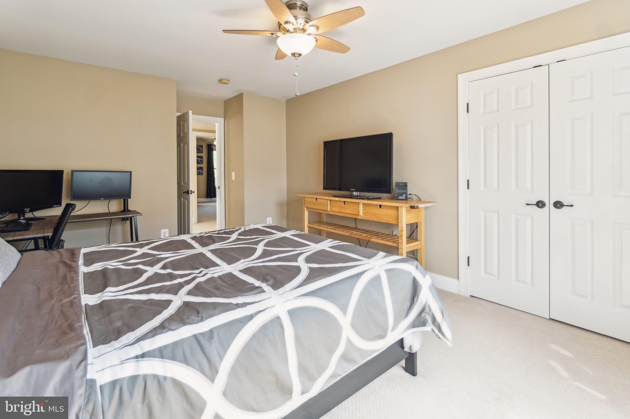 LORTON VALLEY NORTH - Residential