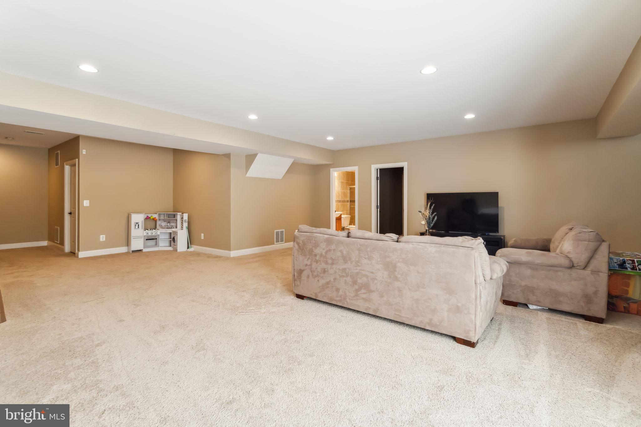 LORTON VALLEY NORTH - Residential