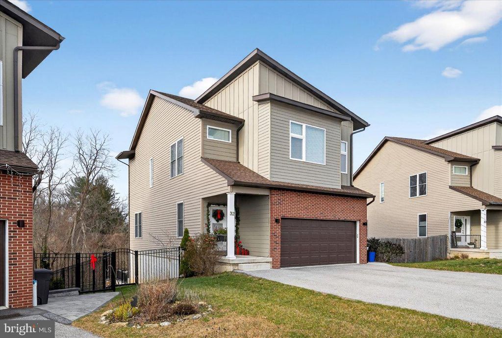 Photo of 7354 Ridge Avenue #32, PHILADELPHIA, PA 19128 (MLS # PAPH2567048)