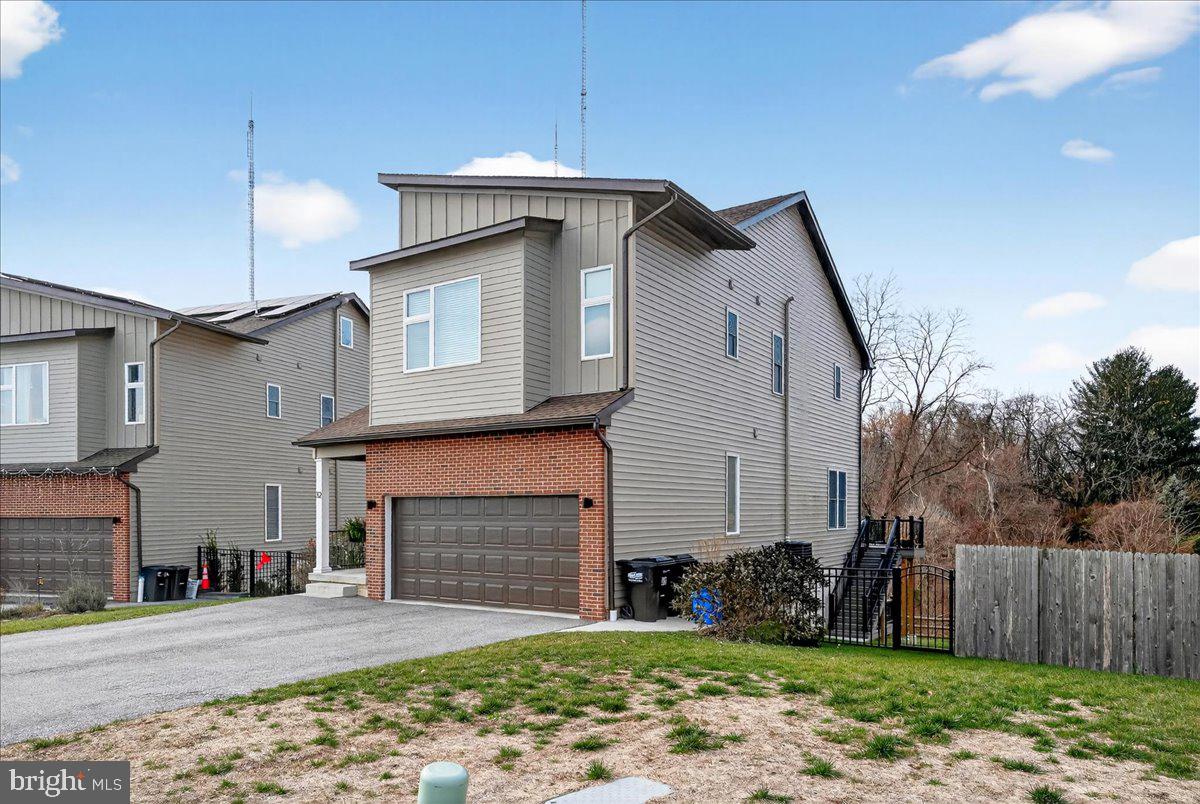 7354 RIDGE AVENUE 32