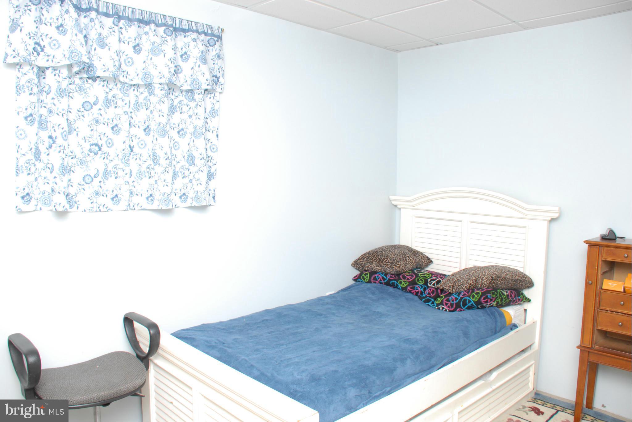 LAUREL RIDGE - Residential