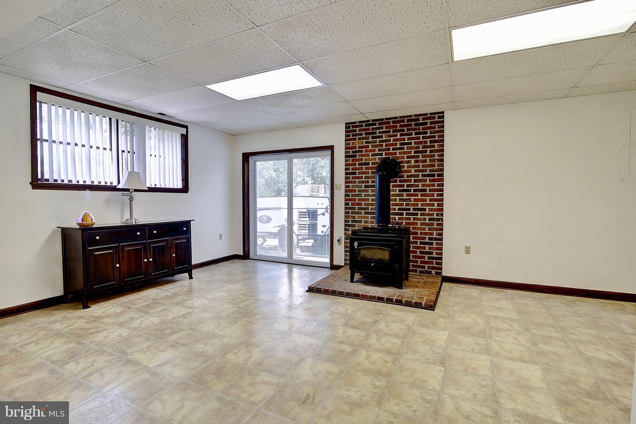 PARKWOOD MANOR - Residential