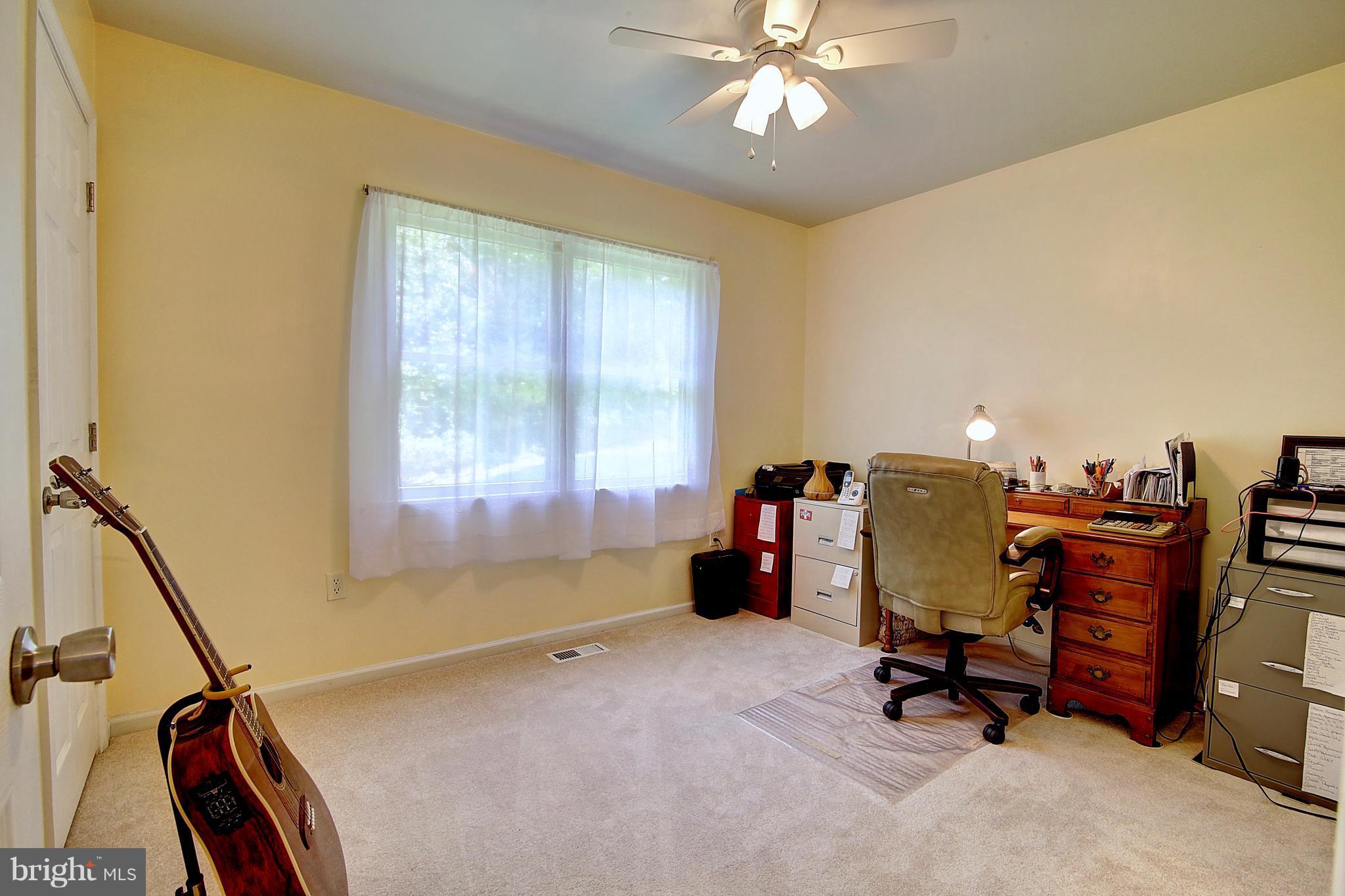 PARKWOOD MANOR - Residential