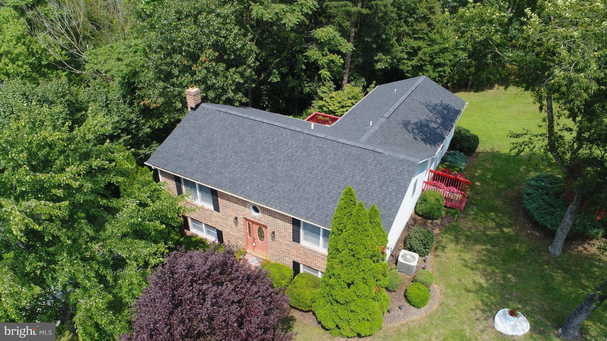 PARKWOOD MANOR - Residential