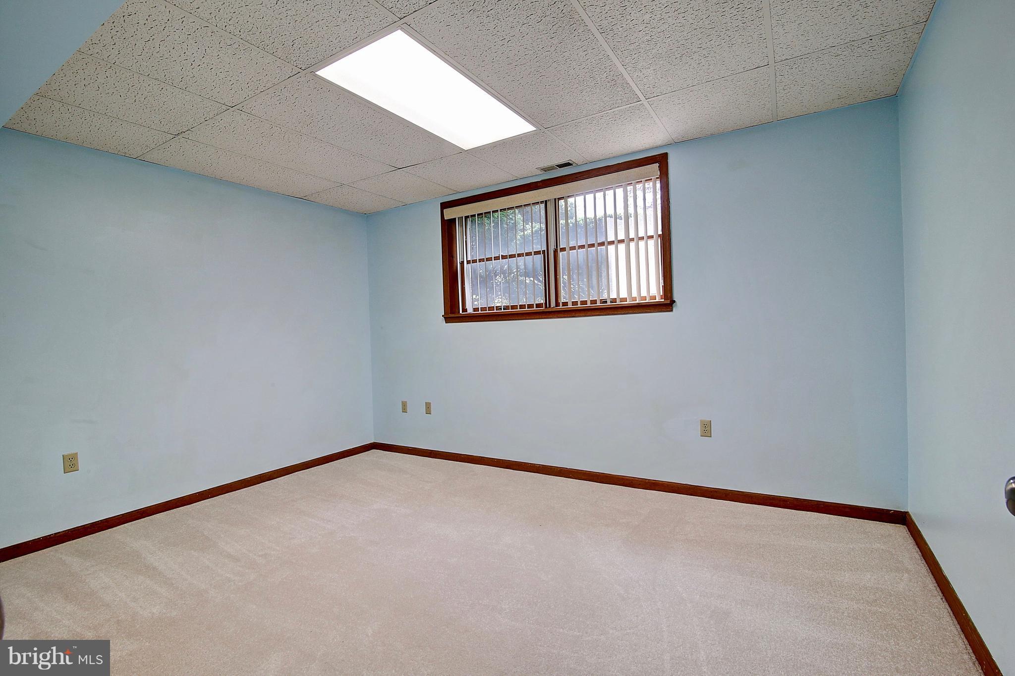 PARKWOOD MANOR - Residential