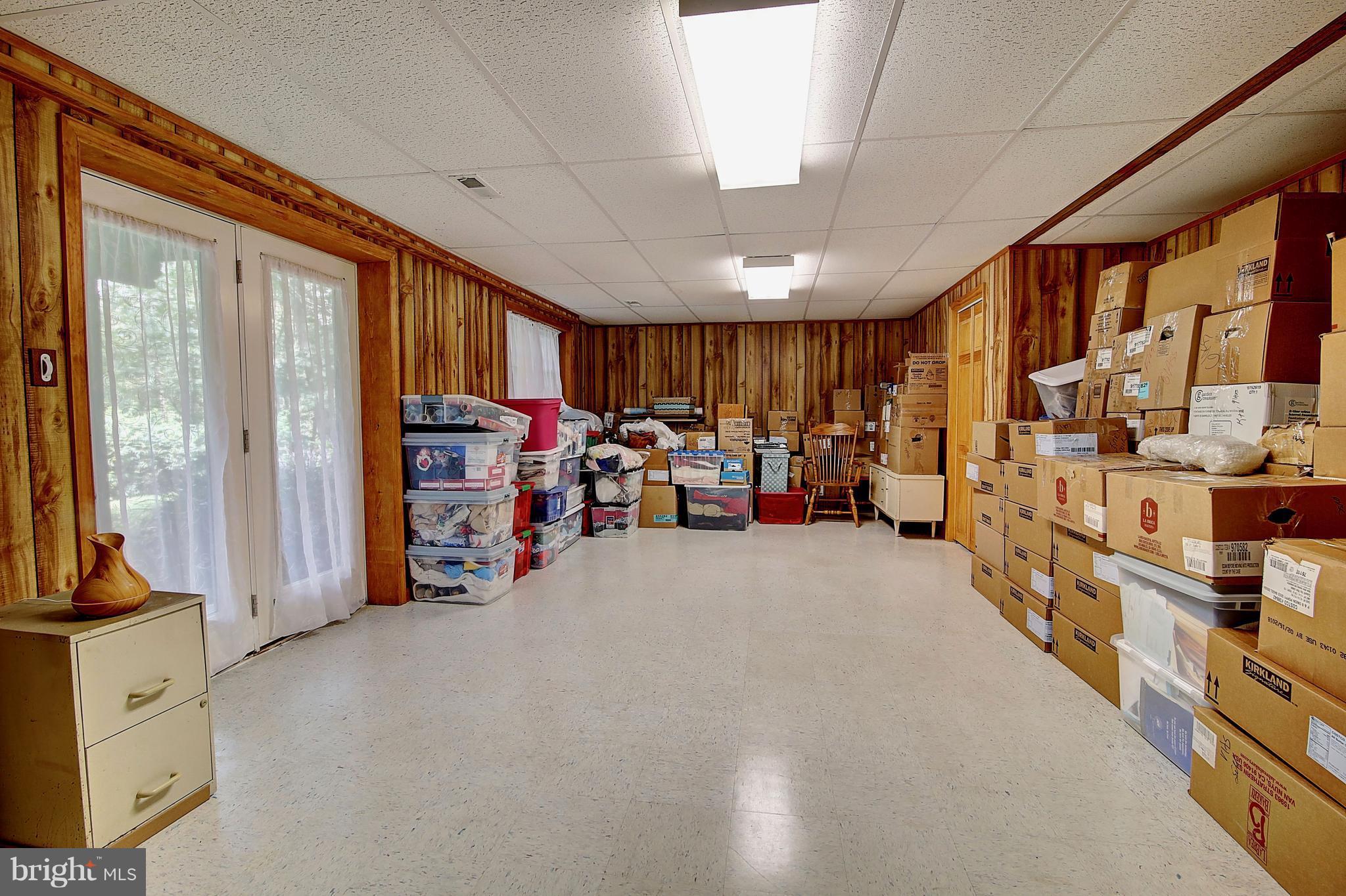 PARKWOOD MANOR - Residential