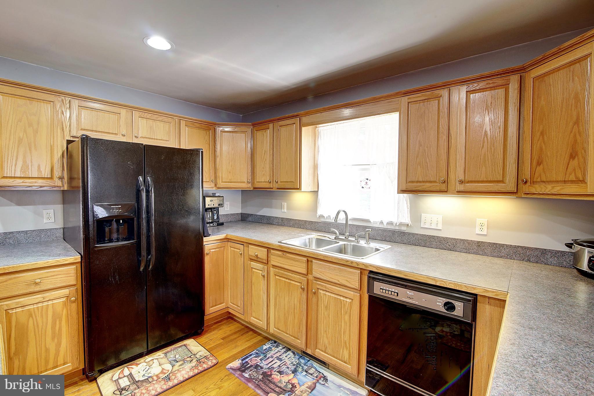 PARKWOOD MANOR - Residential