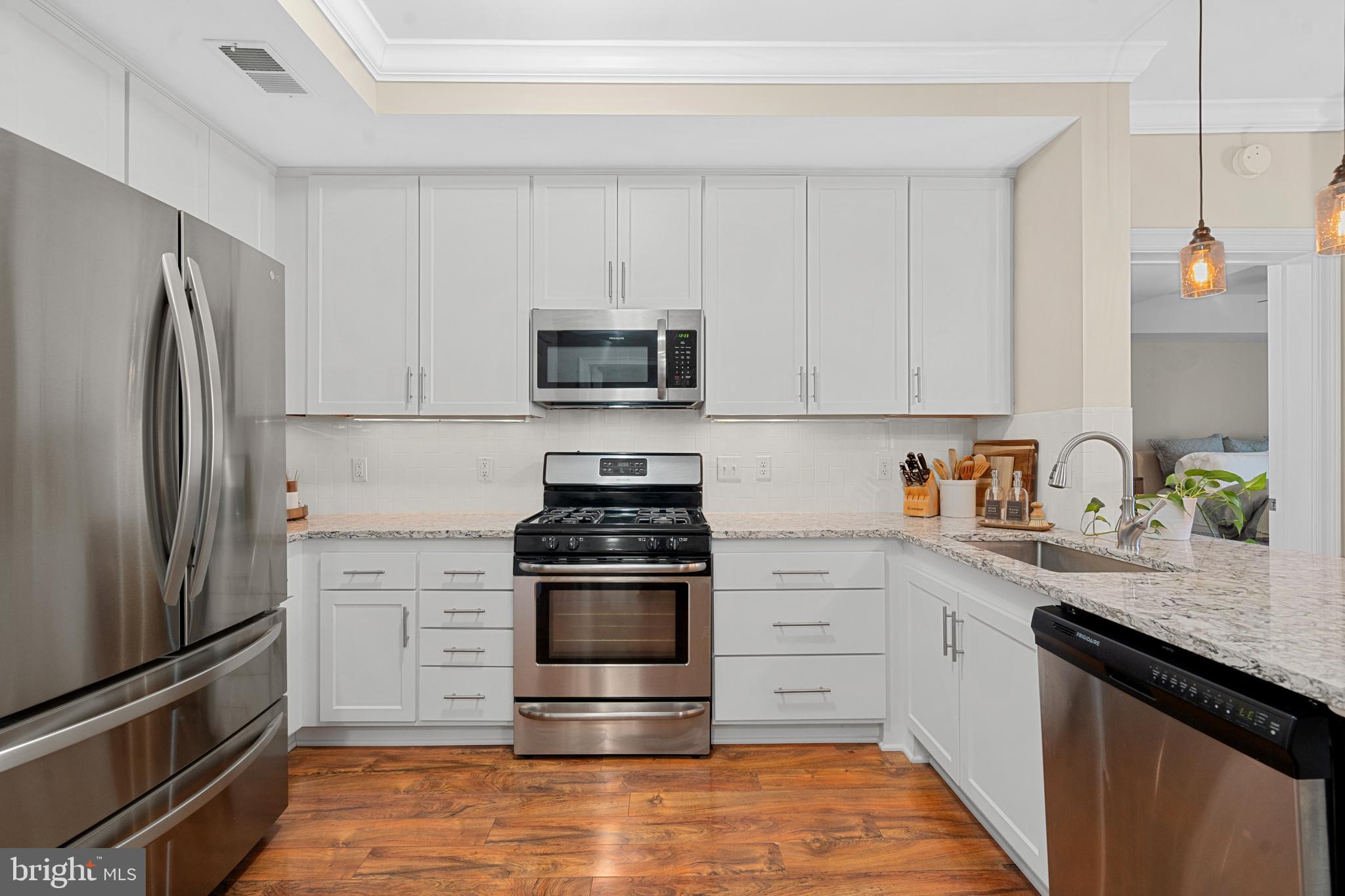 ISABELLA AT MONTICELLO MEWS - Residential