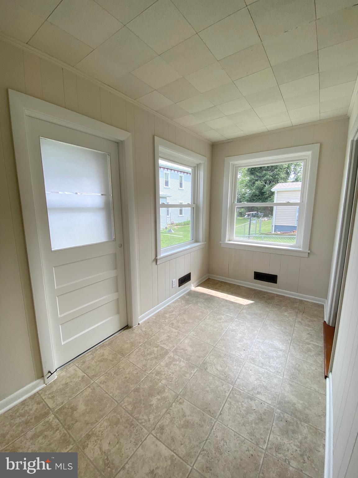 DOWNTOWN FREDERICKSBURG - Residential Lease