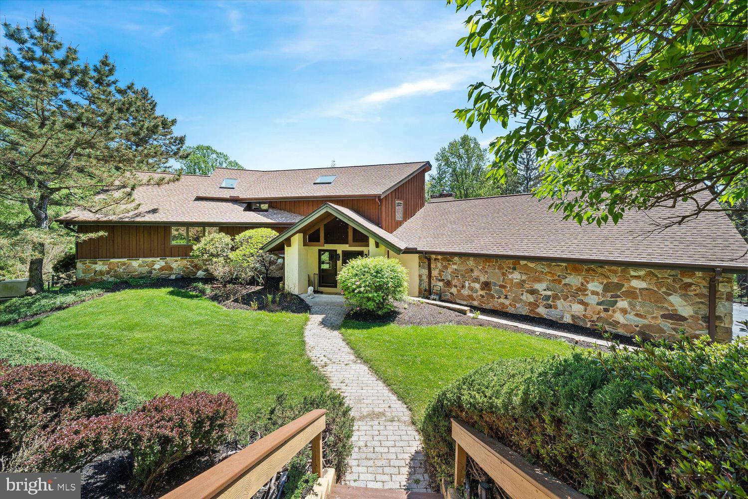 3320 BREIDABLIK DRIVE