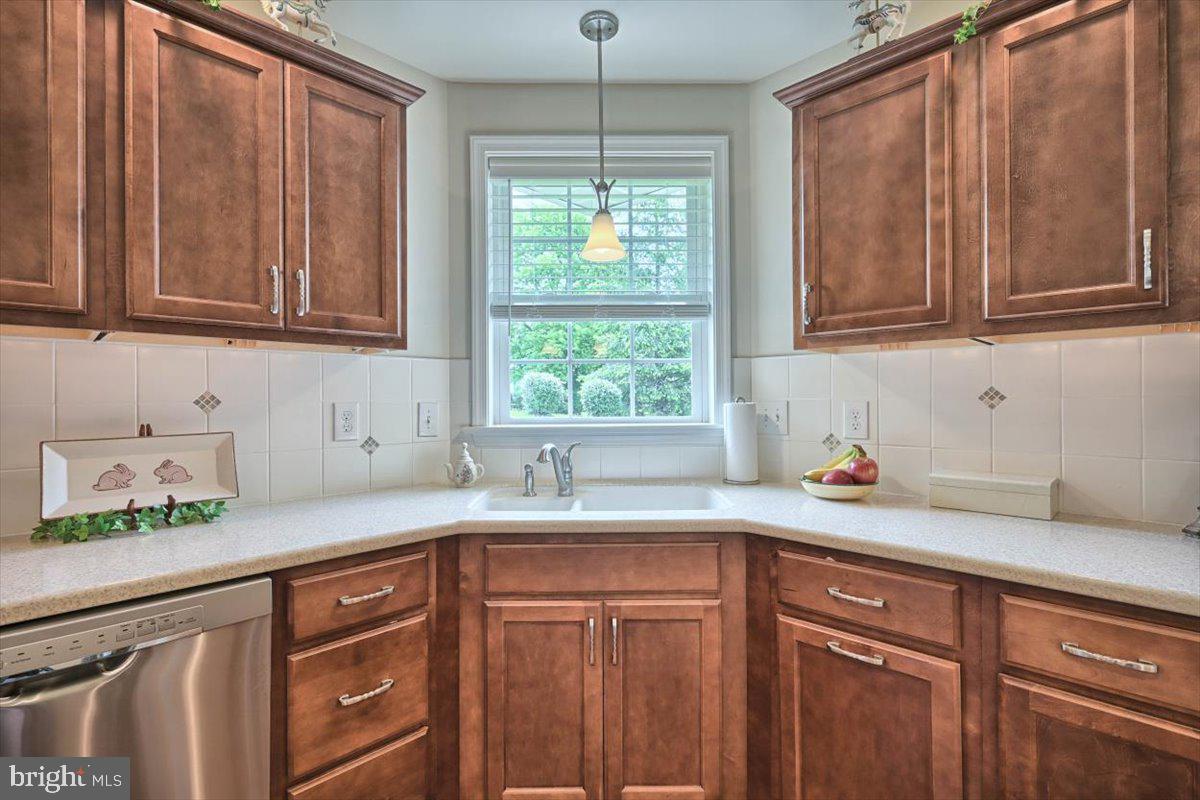 VILLAGE AT SPRINGBROOK FARMS - Residential