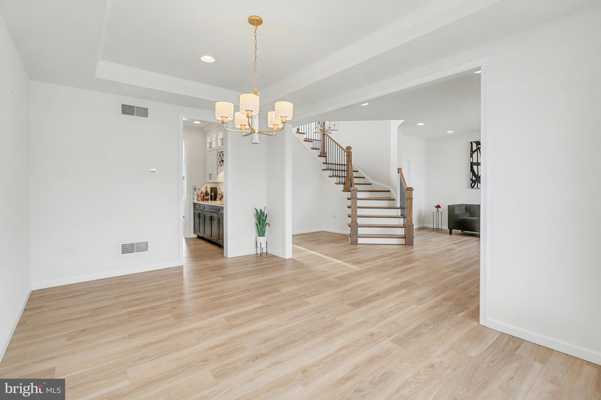 LOGAN GREENS - Residential