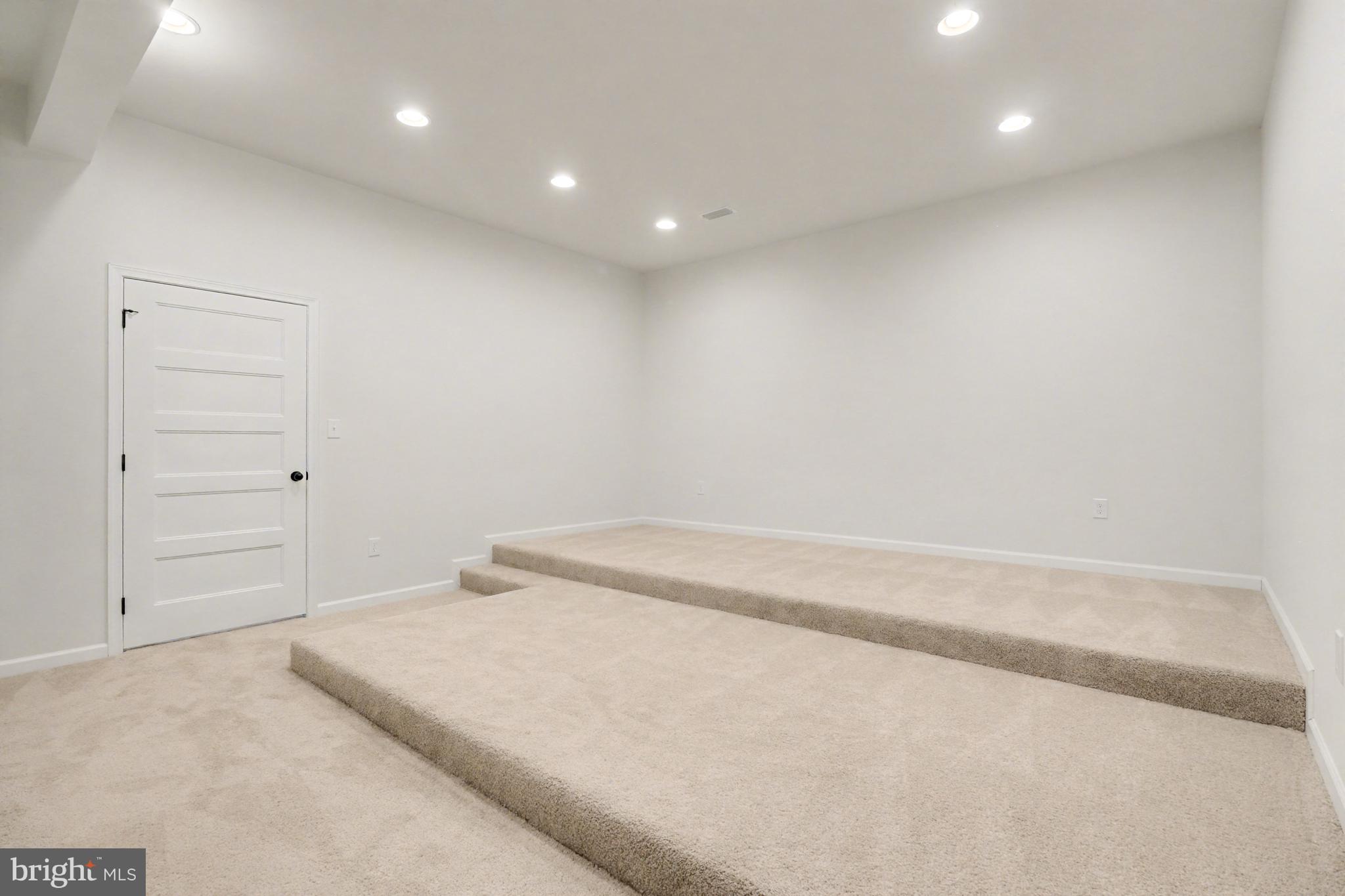 LOGAN GREENS - Residential