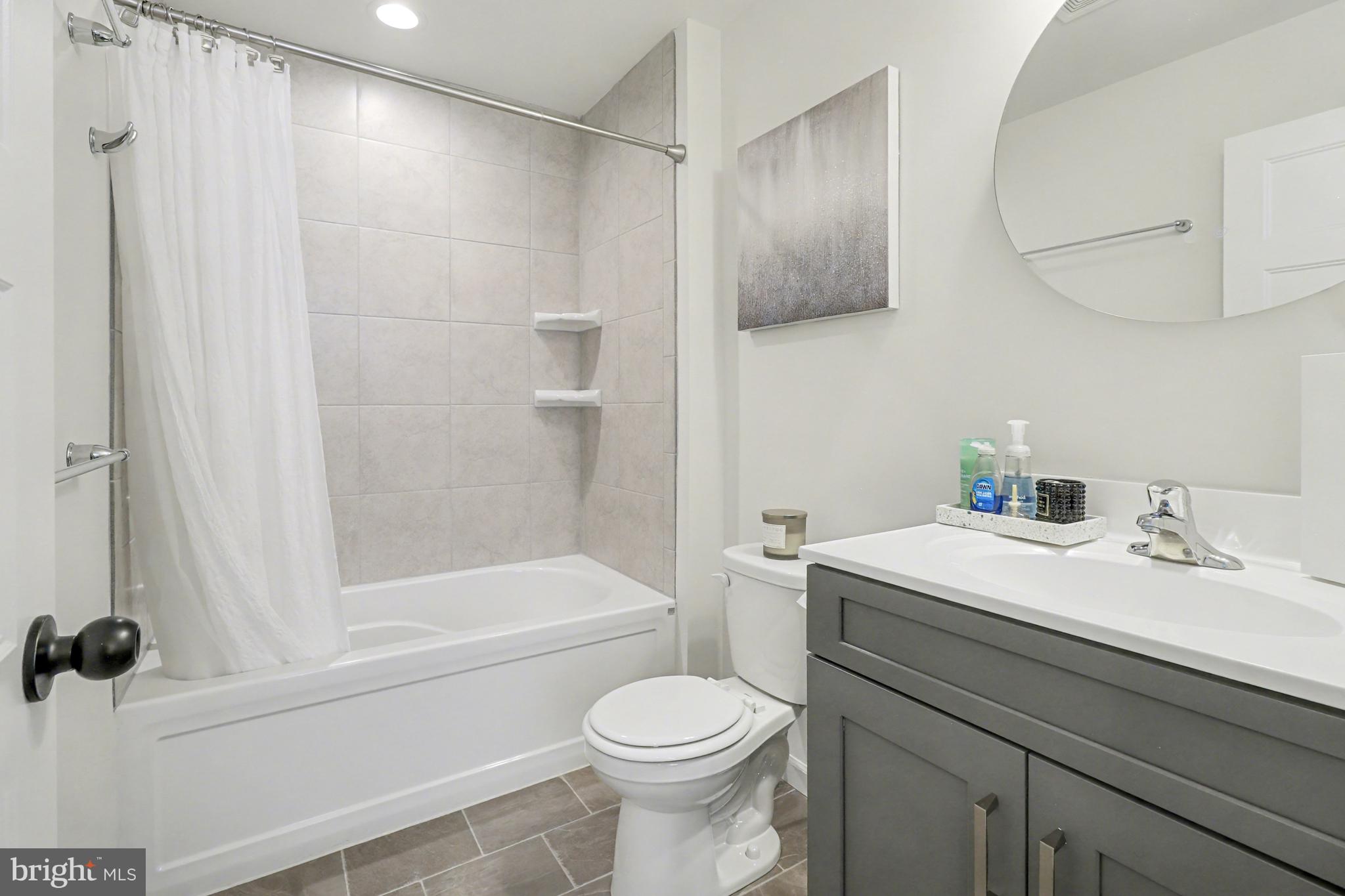 LOGAN GREENS - Residential