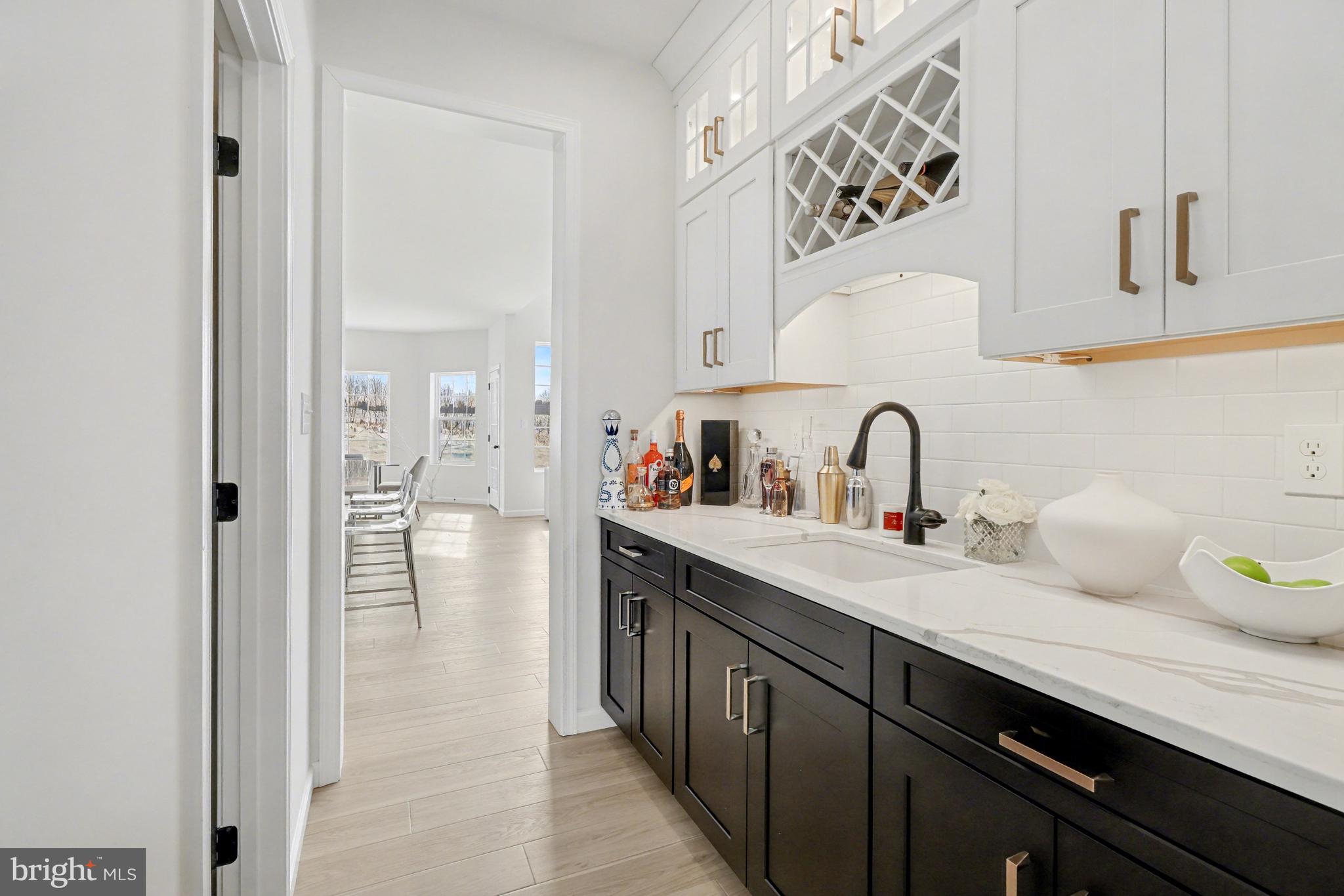 LOGAN GREENS - Residential