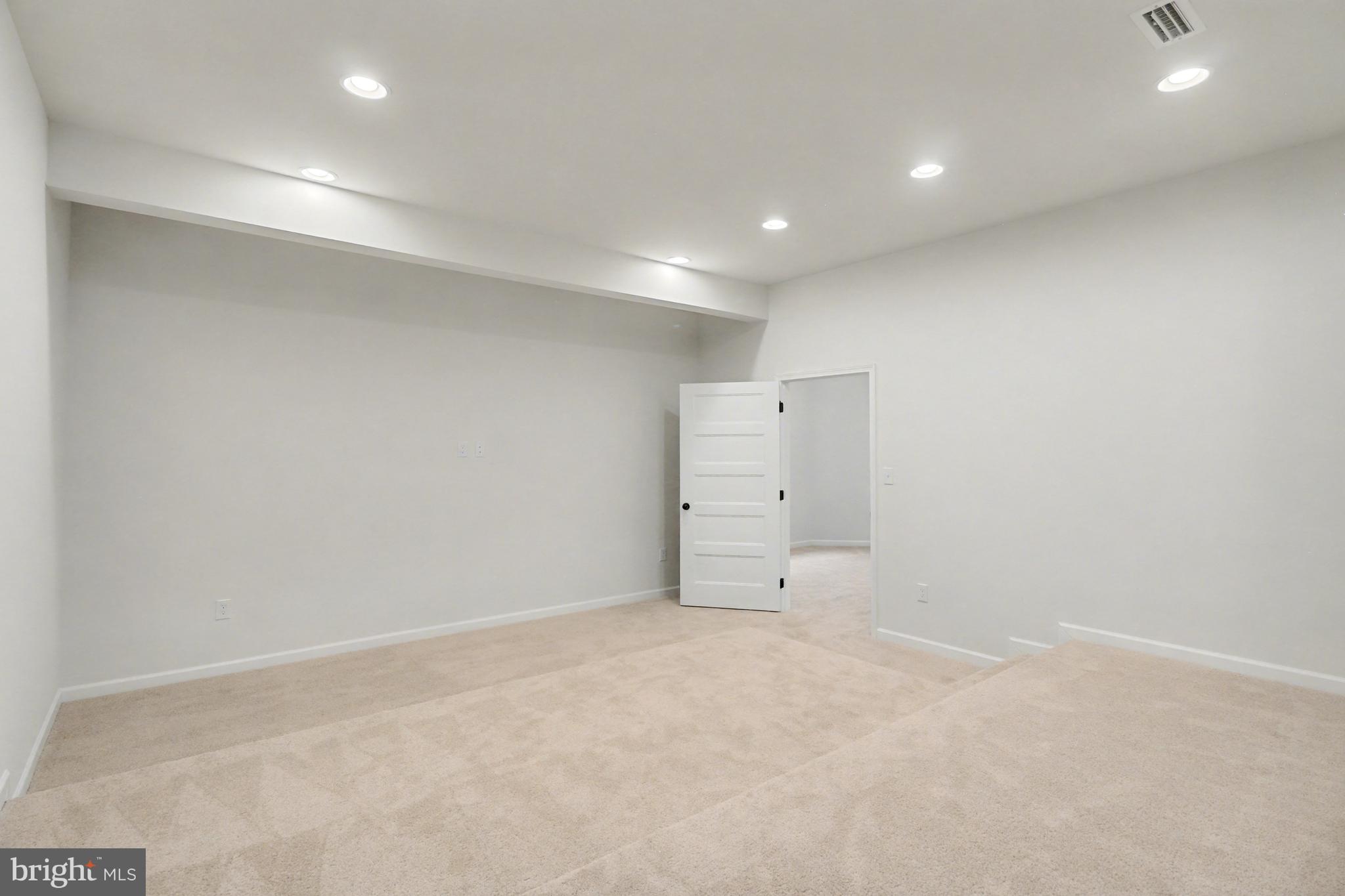 LOGAN GREENS - Residential