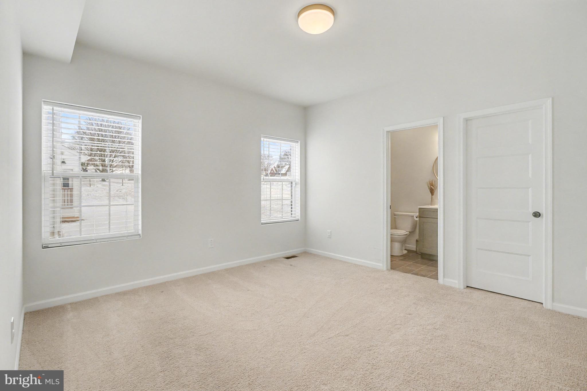 LOGAN GREENS - Residential