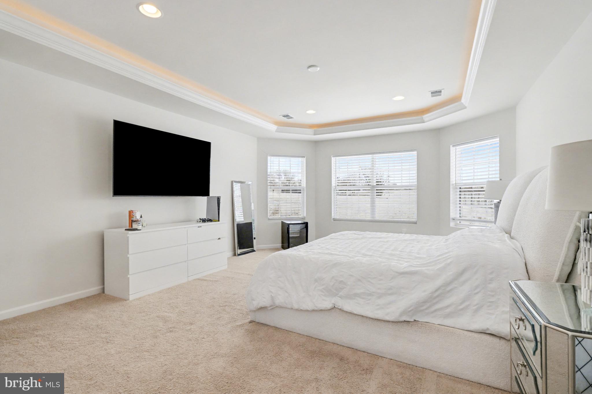 LOGAN GREENS - Residential