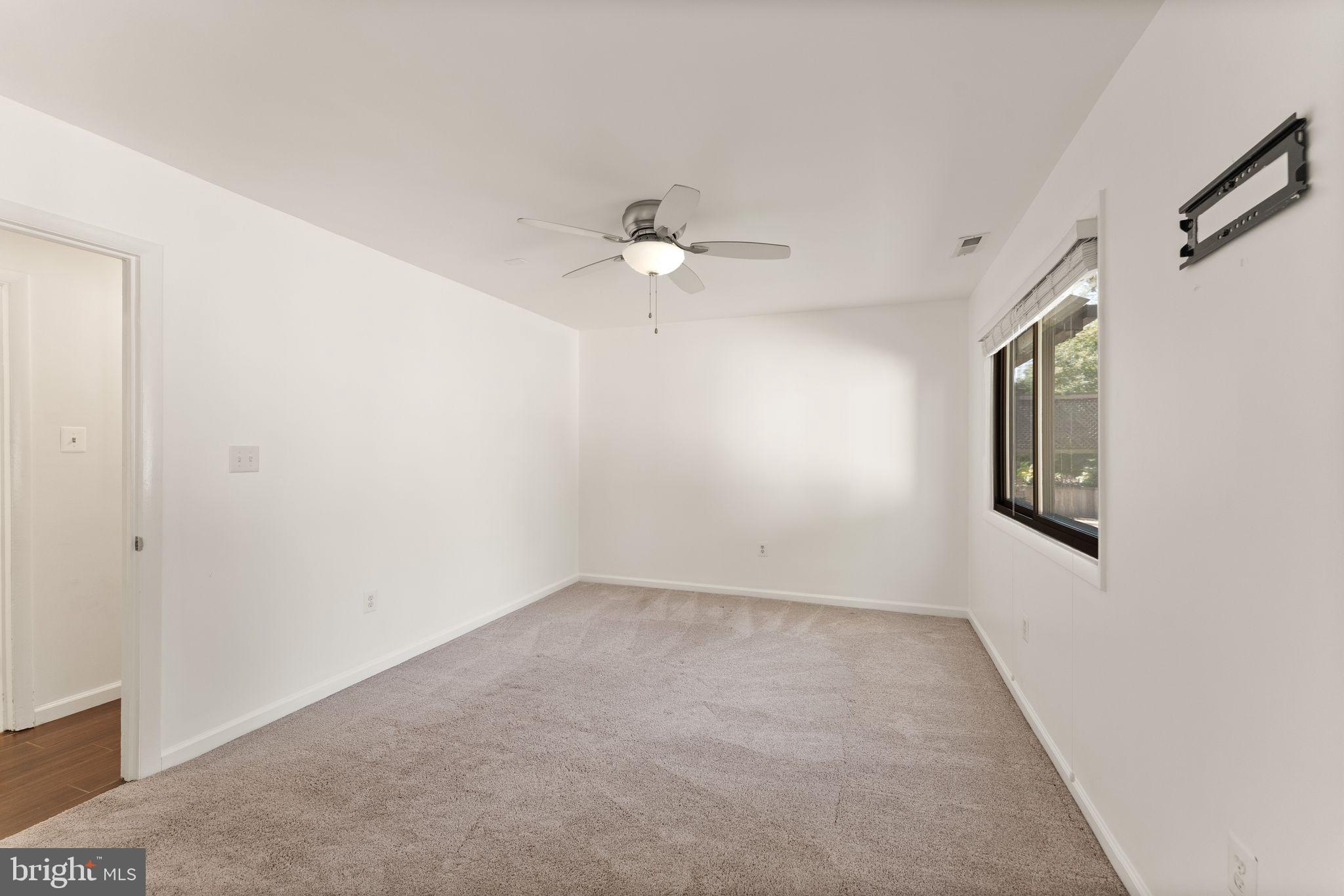 SUGARLAND RUN - Residential