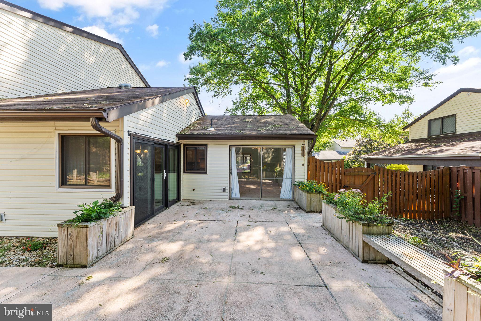 SUGARLAND RUN - Residential