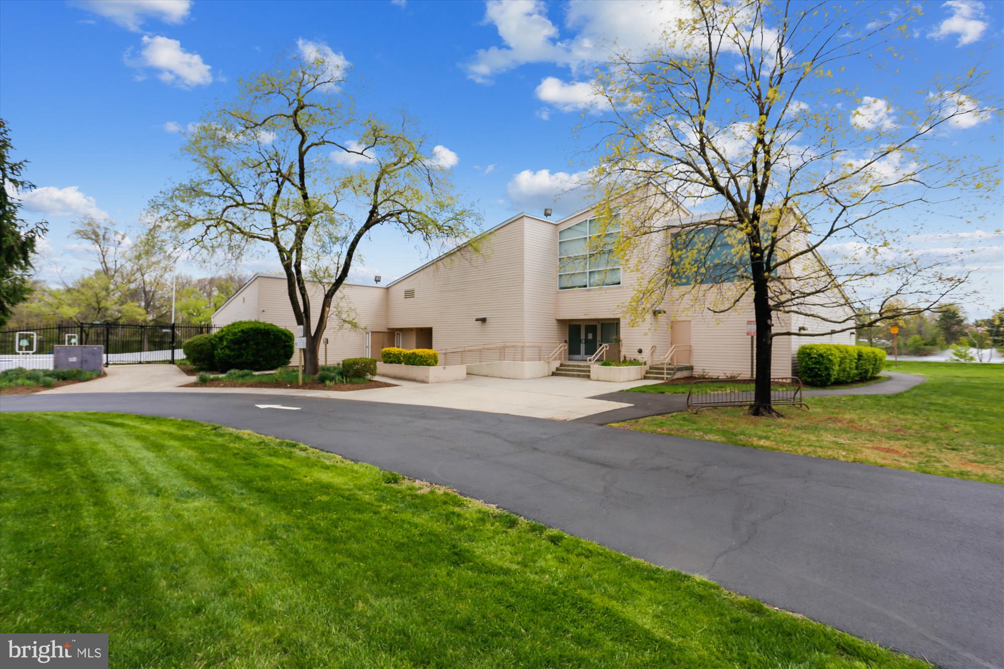 SUGARLAND RUN - Residential