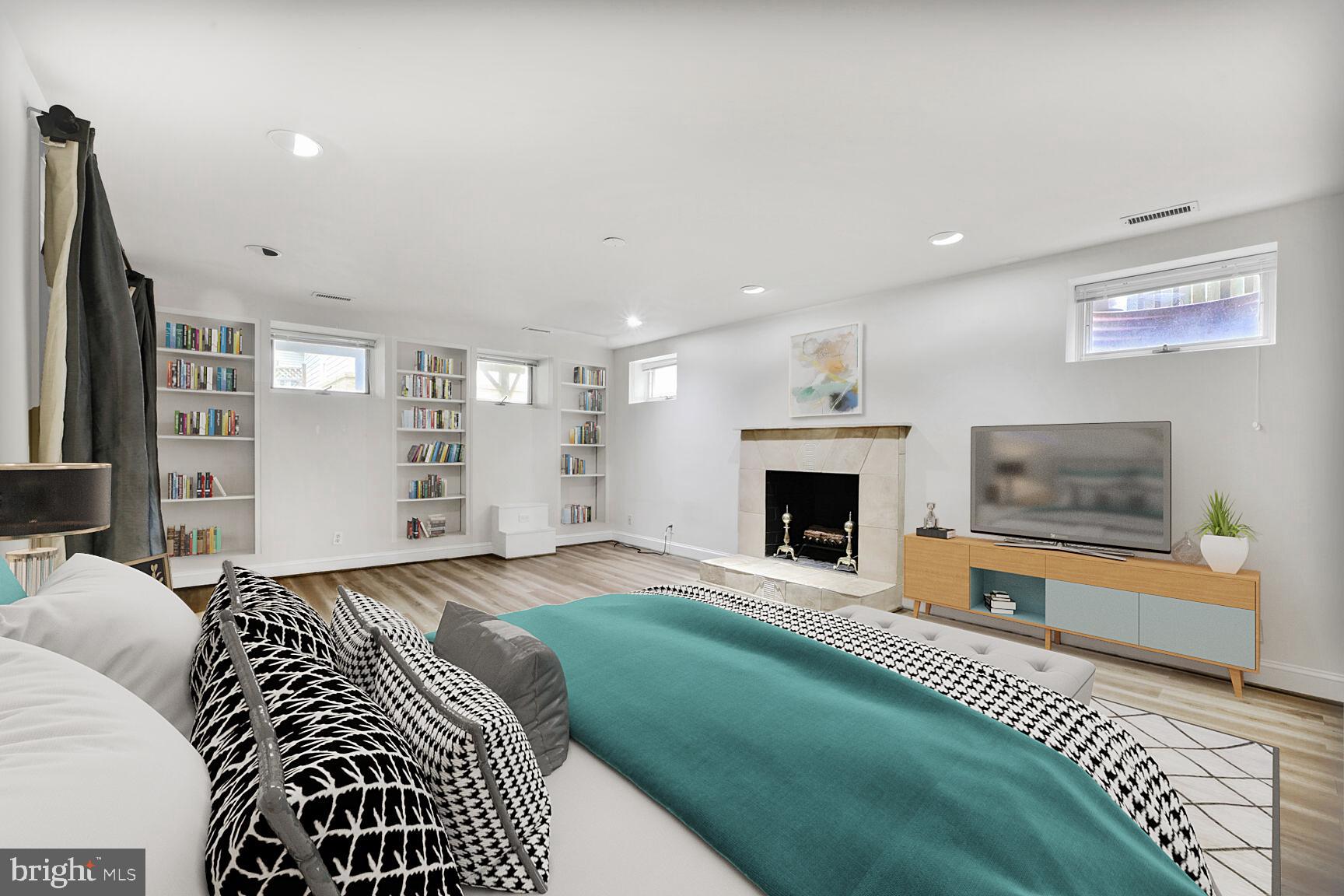 CHEVY CHASE - Residential Lease