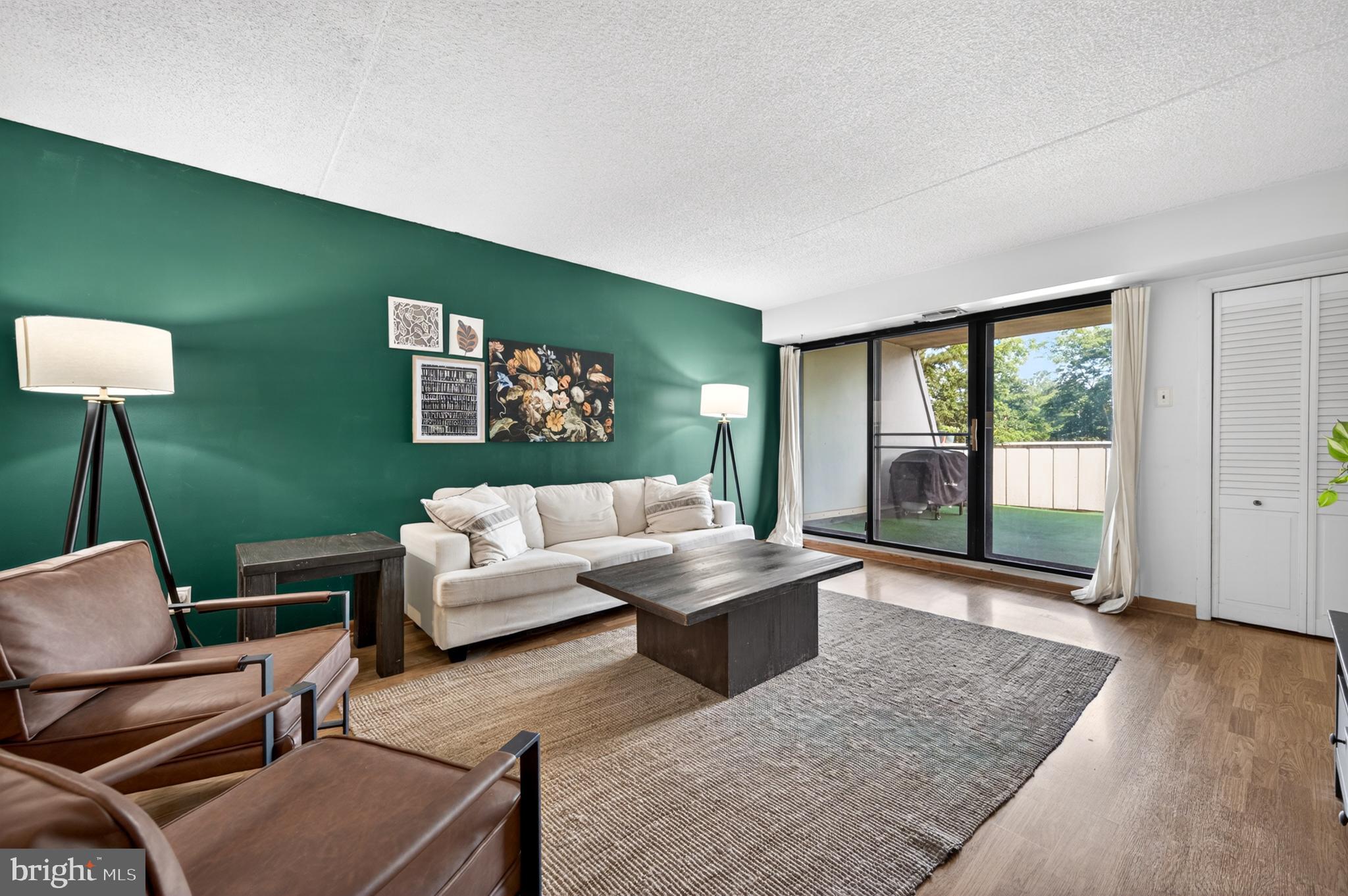 246 SUMMIT HOUSE 246