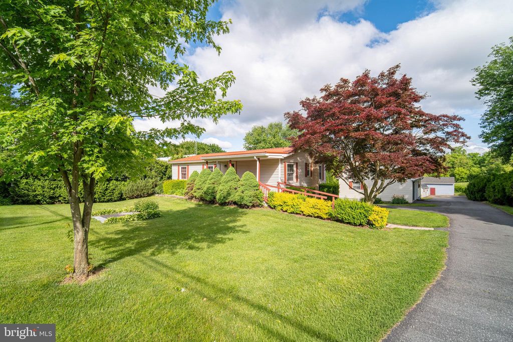 Photo of 649 Drytown Road, HOLTWOOD, PA 17532 (MLS # PALA2085416)
