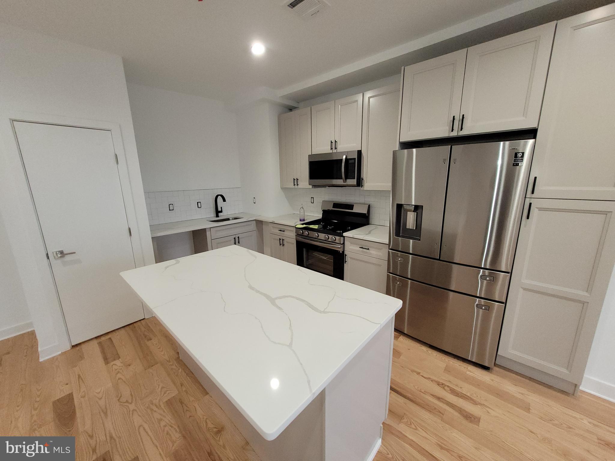 FISHTOWN - Residential Lease