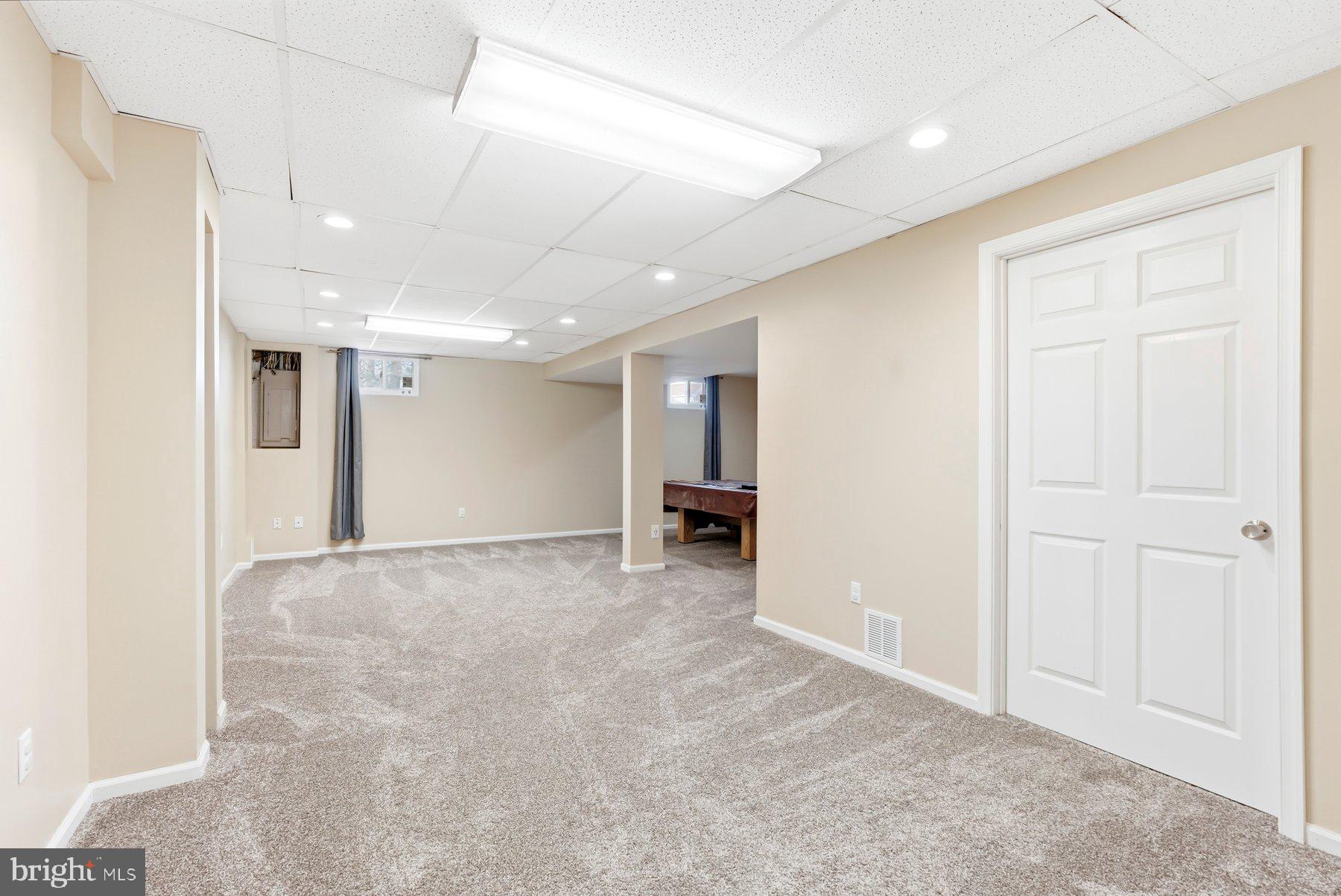 SMALL CROSSINGS - Residential