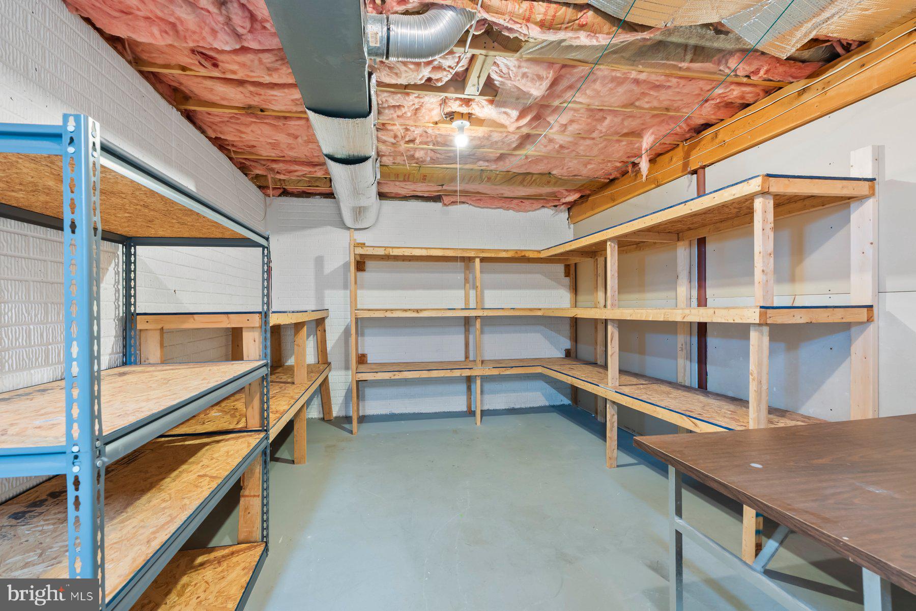 SMALL CROSSINGS - Residential