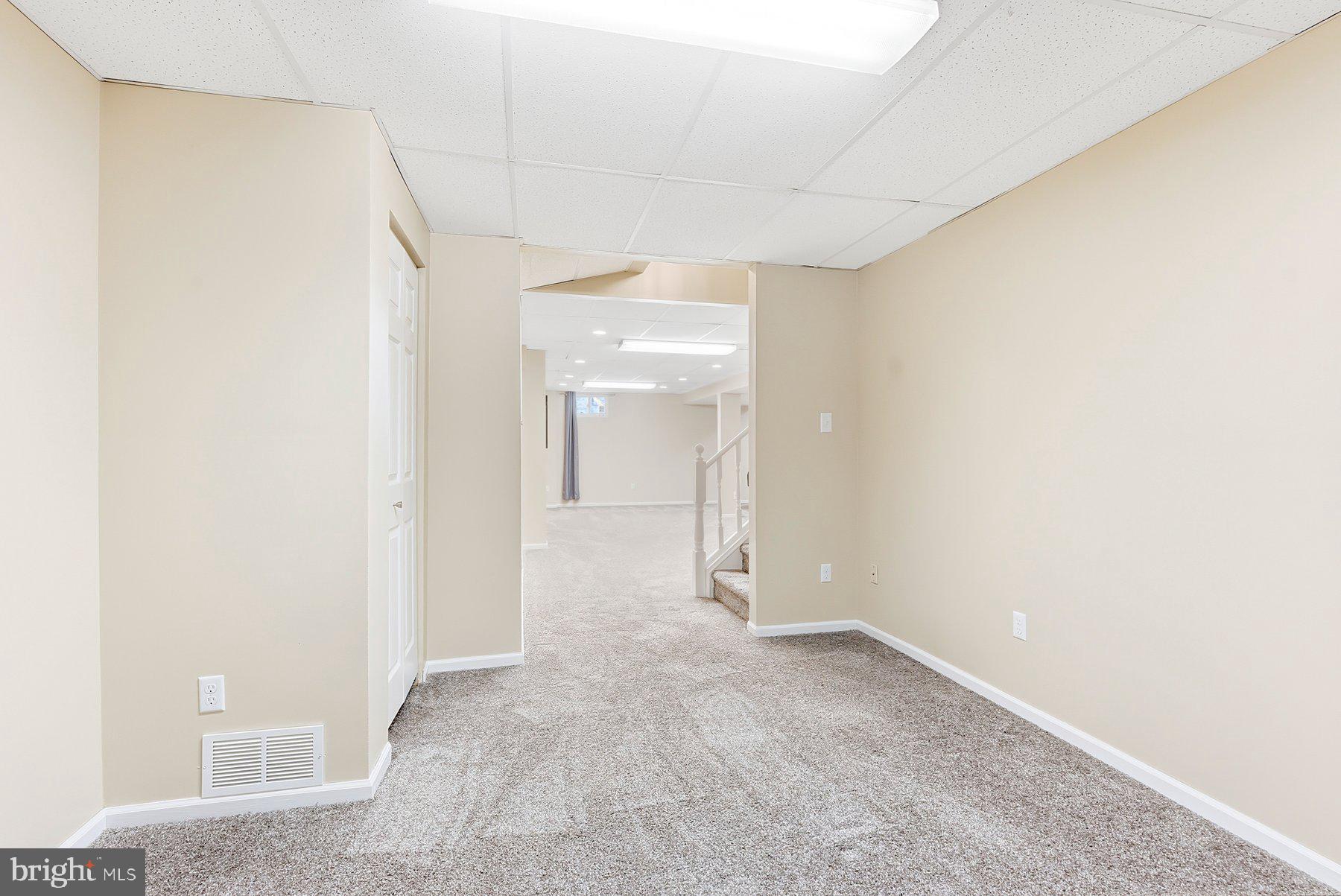 SMALL CROSSINGS - Residential