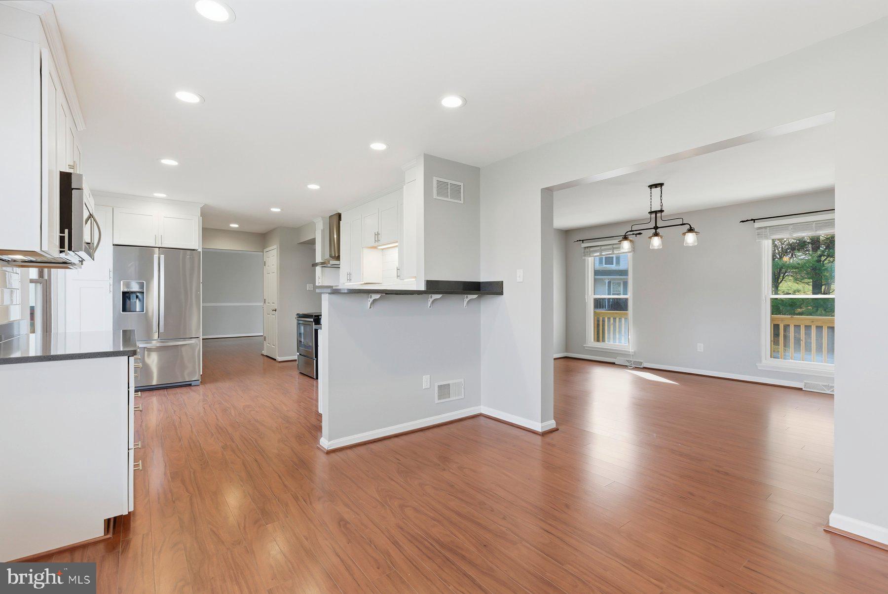 SMALL CROSSINGS - Residential