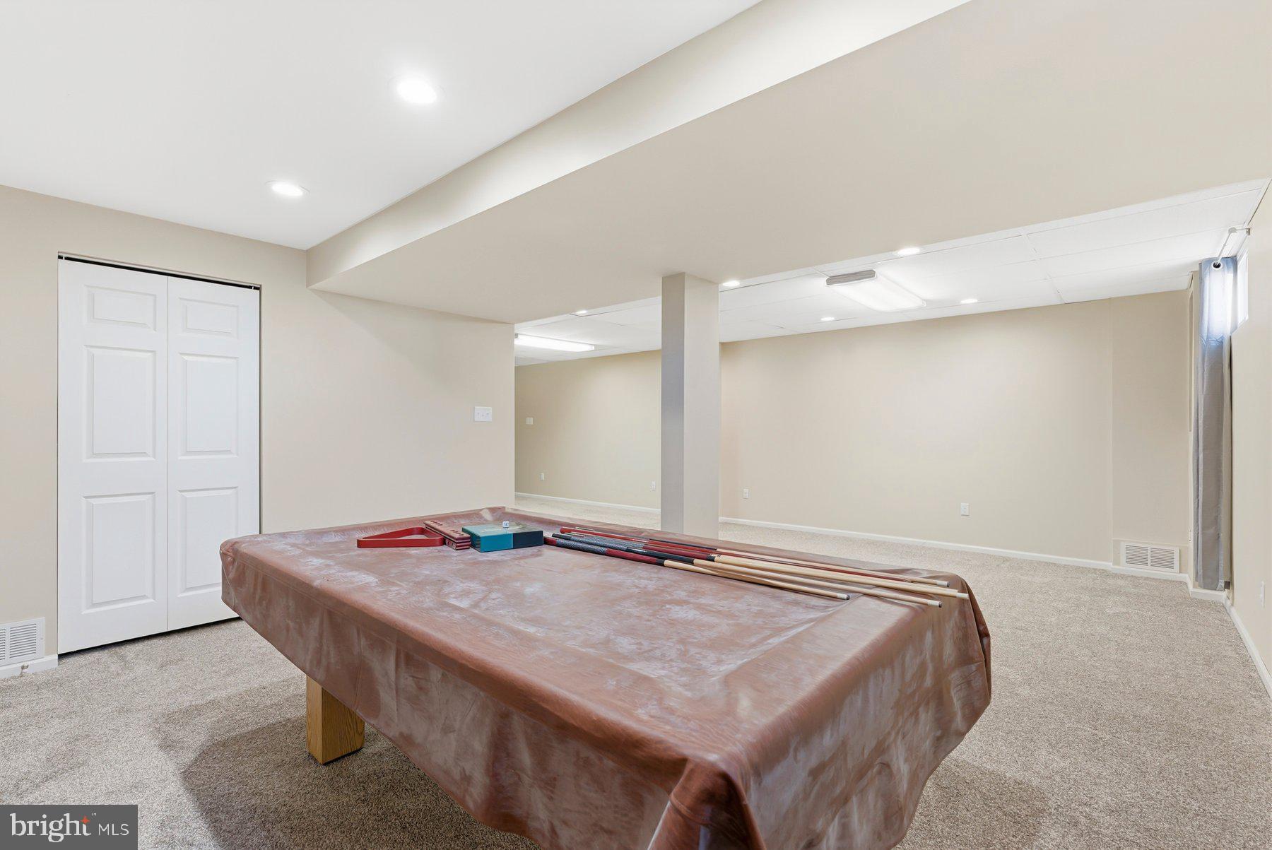 SMALL CROSSINGS - Residential