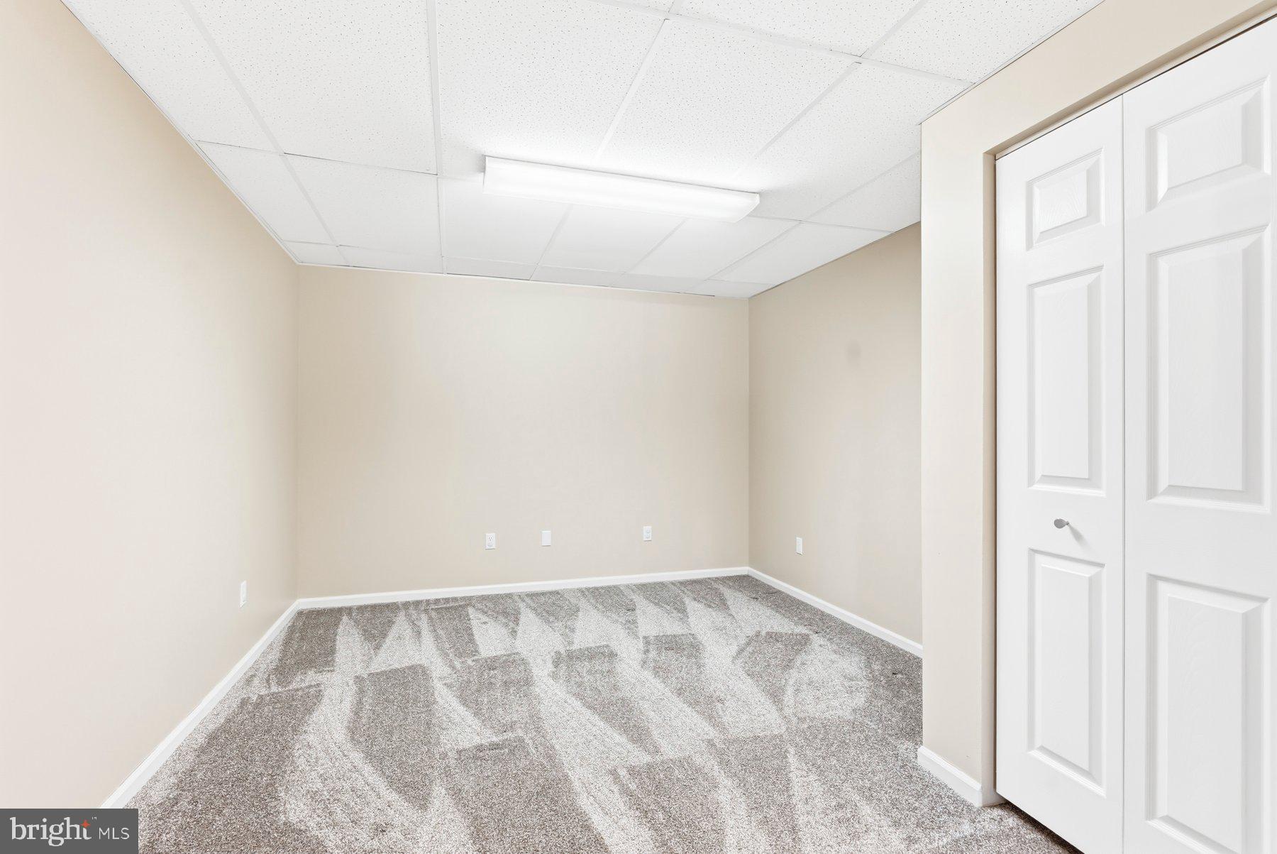 SMALL CROSSINGS - Residential