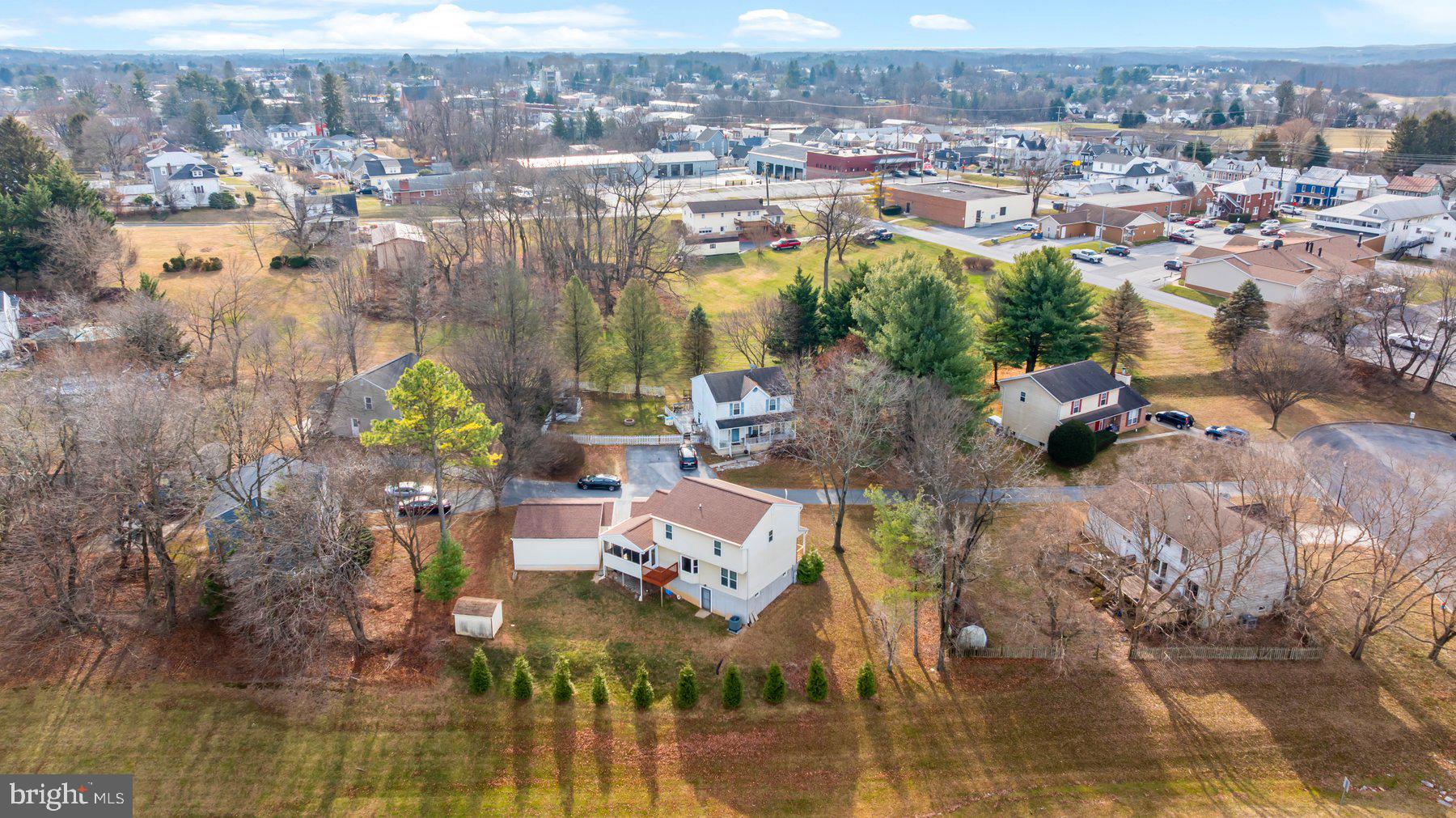 SMALL CROSSINGS - Residential