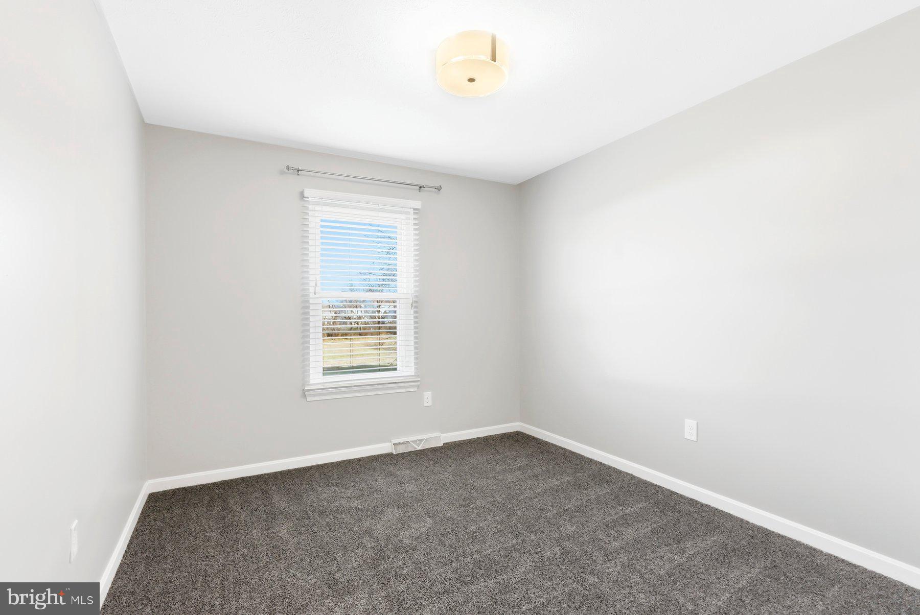 SMALL CROSSINGS - Residential