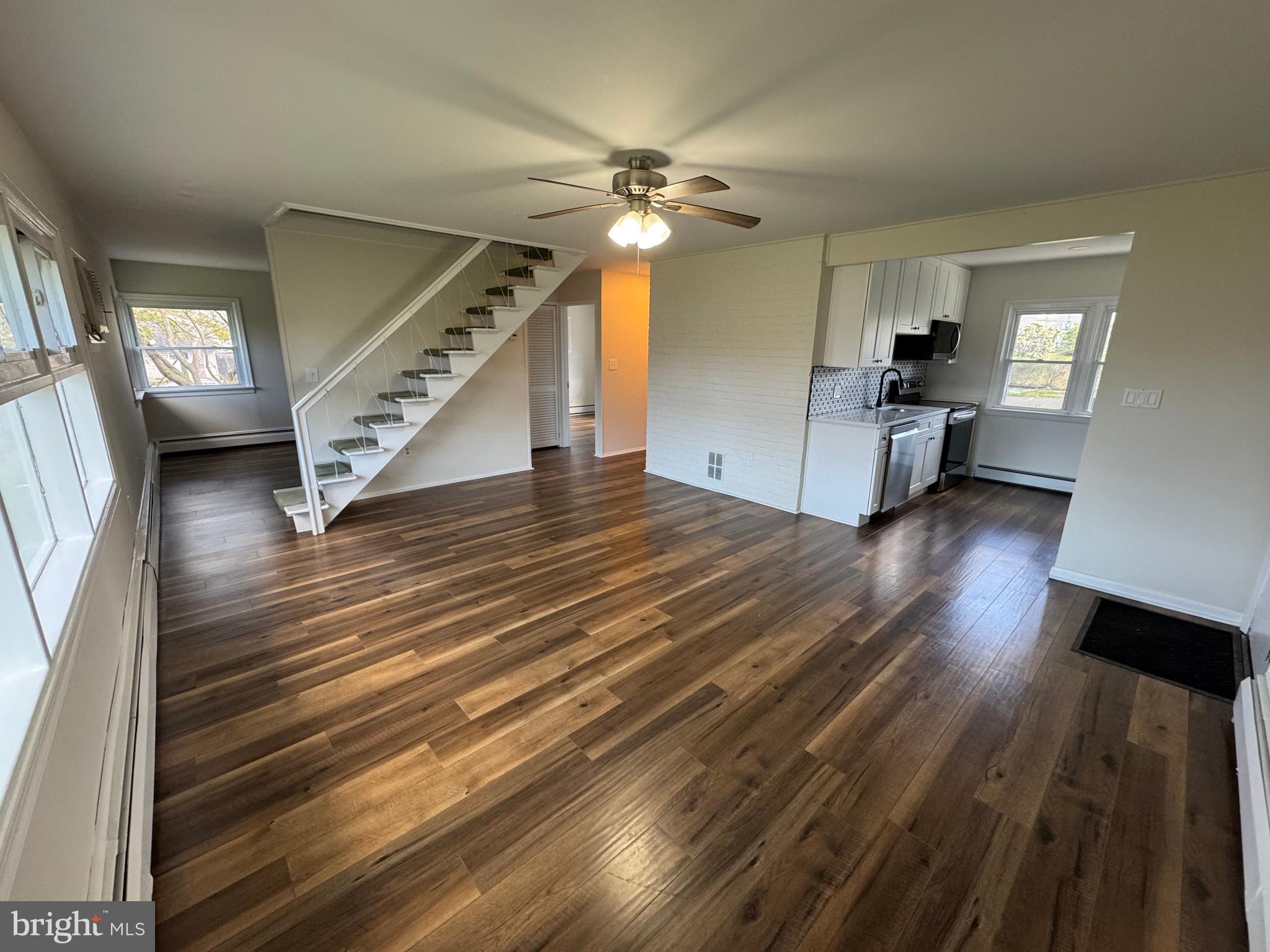 HOLLY HILL - Residential