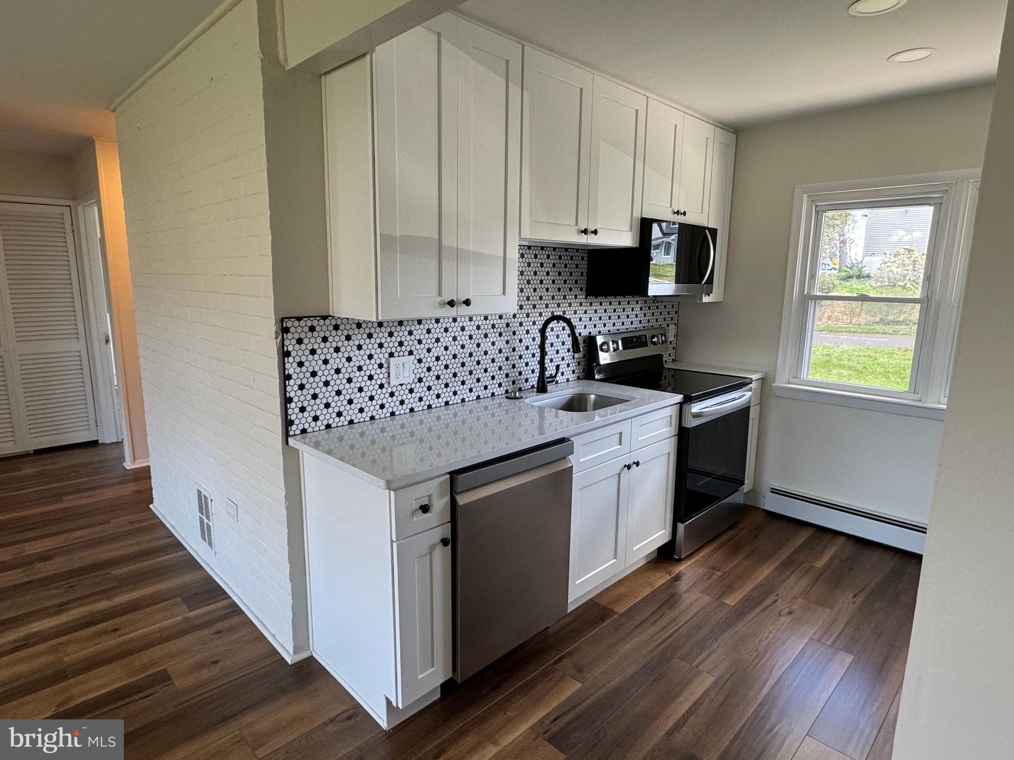 HOLLY HILL - Residential