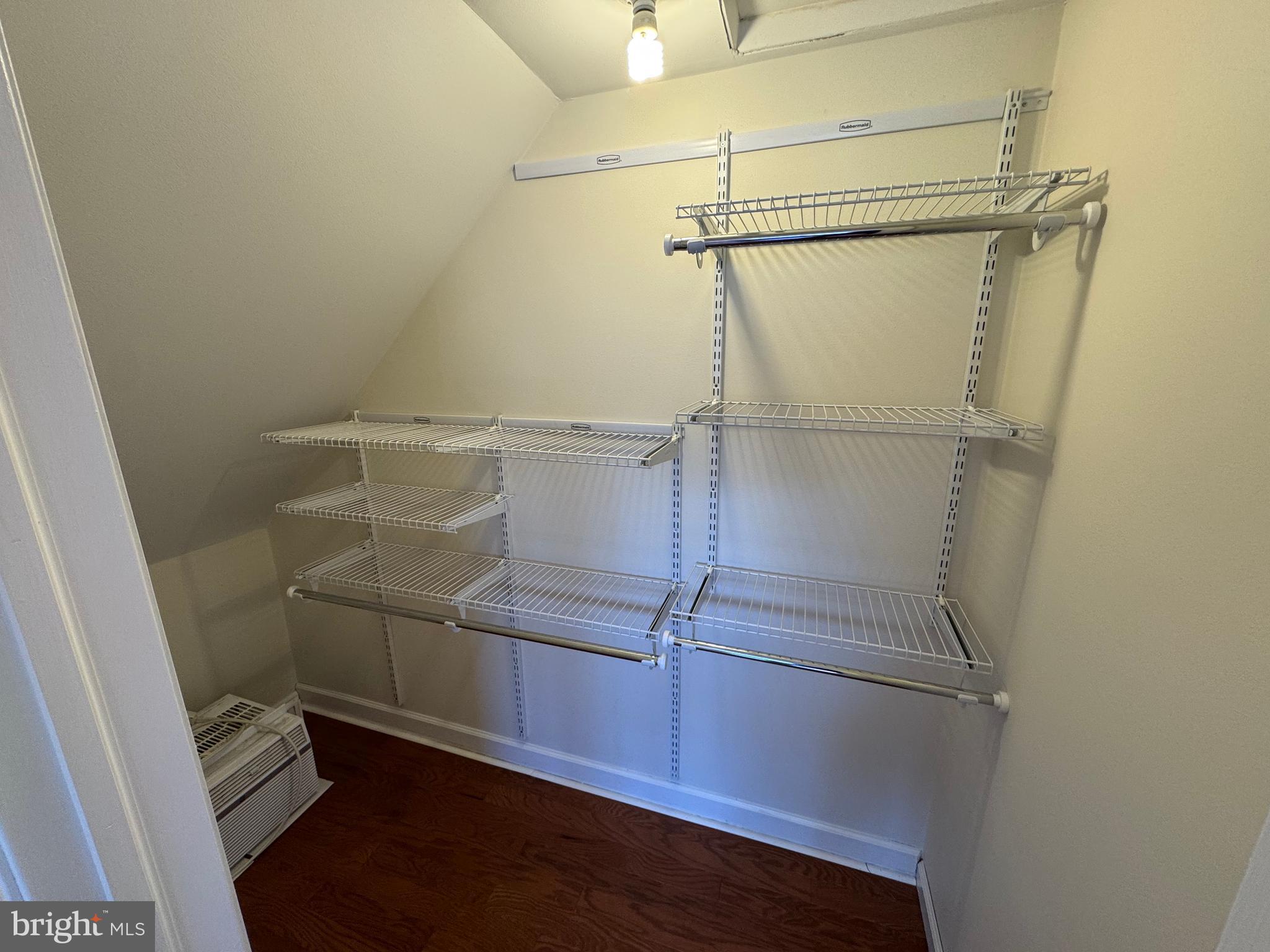 HOLLY HILL - Residential