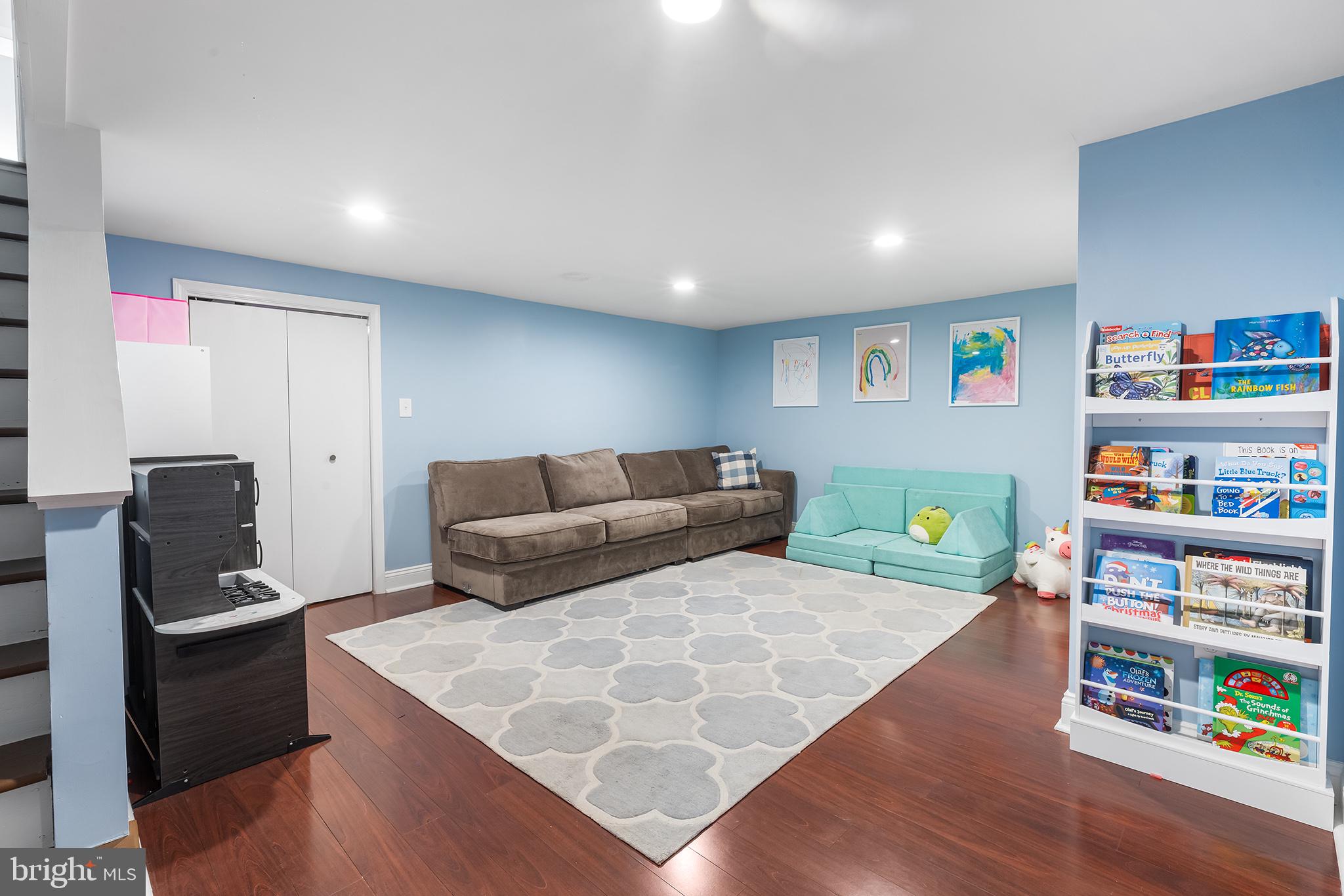 CONESTOGA VILLAGE - Residential