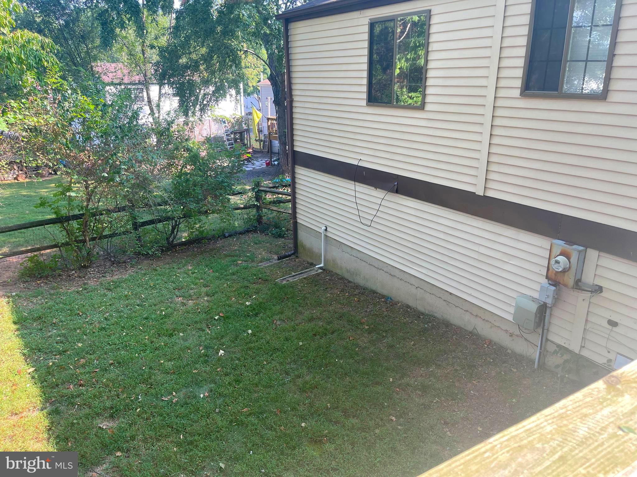 QUINCE ORCHARD MANOR - Residential Lease