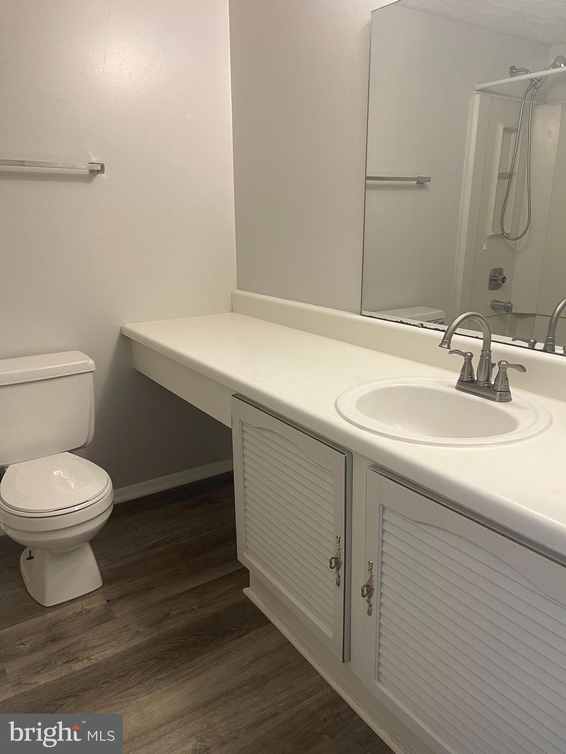 QUINCE ORCHARD MANOR - Residential Lease