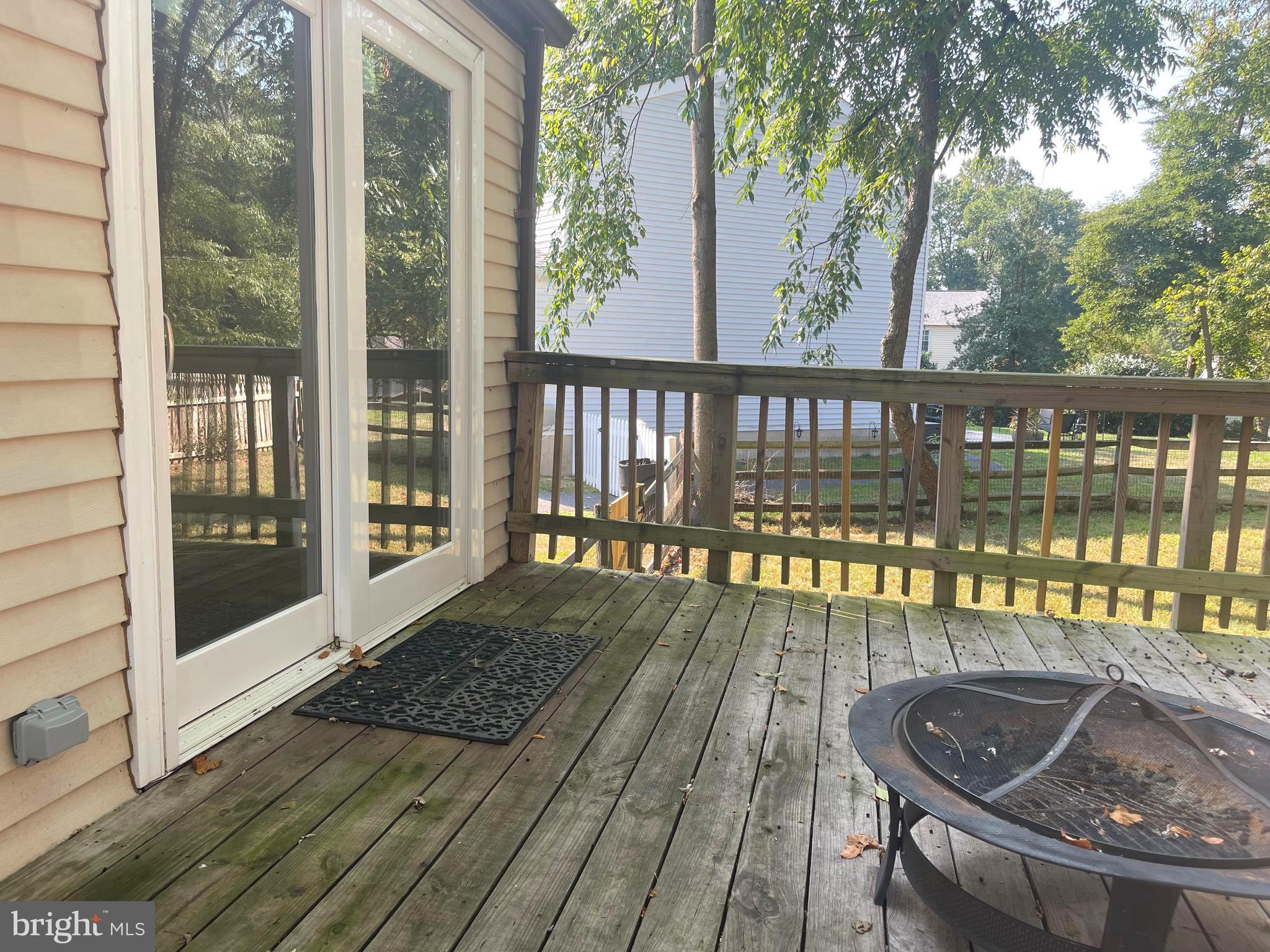 QUINCE ORCHARD MANOR - Residential Lease