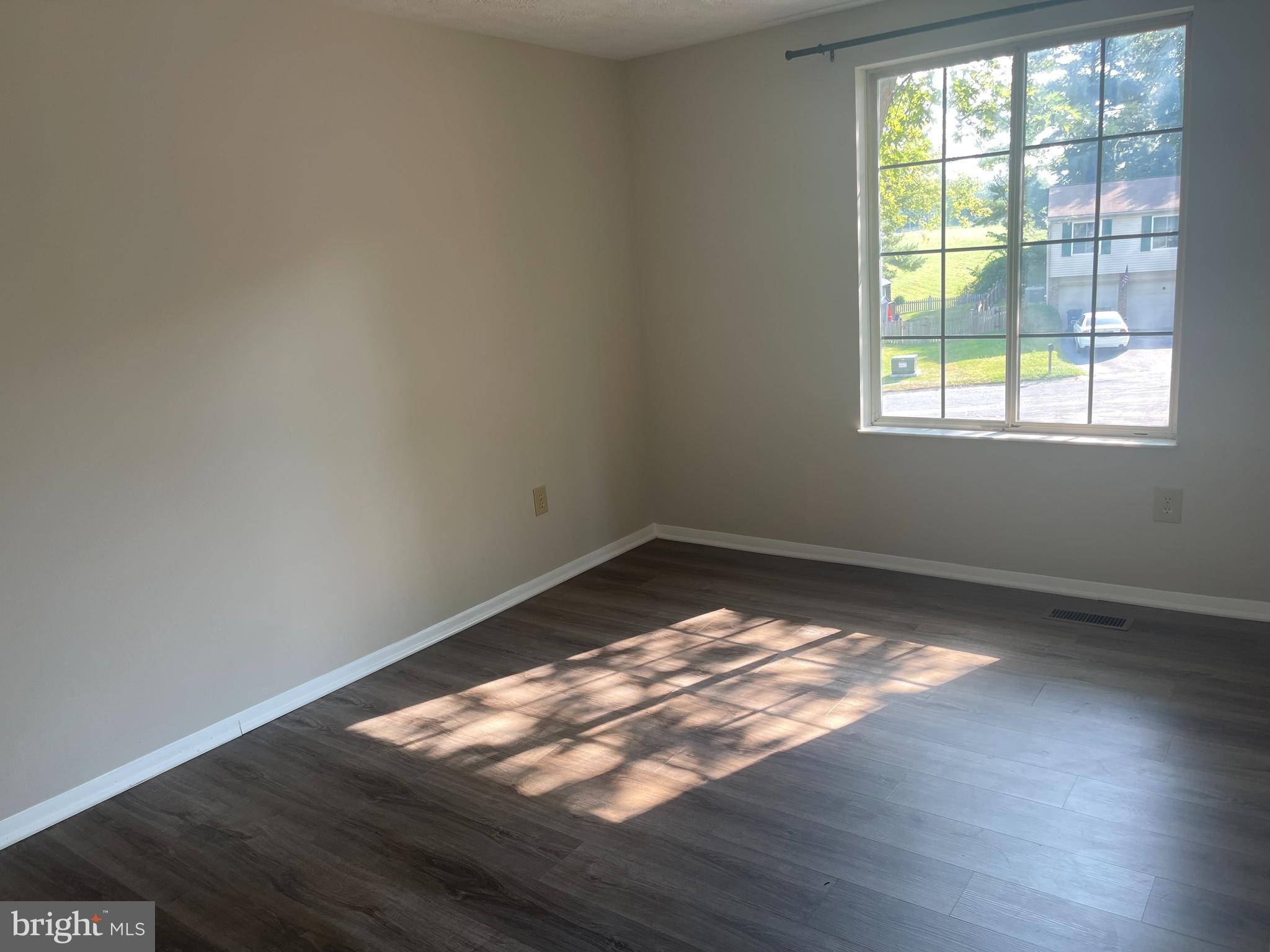 QUINCE ORCHARD MANOR - Residential Lease